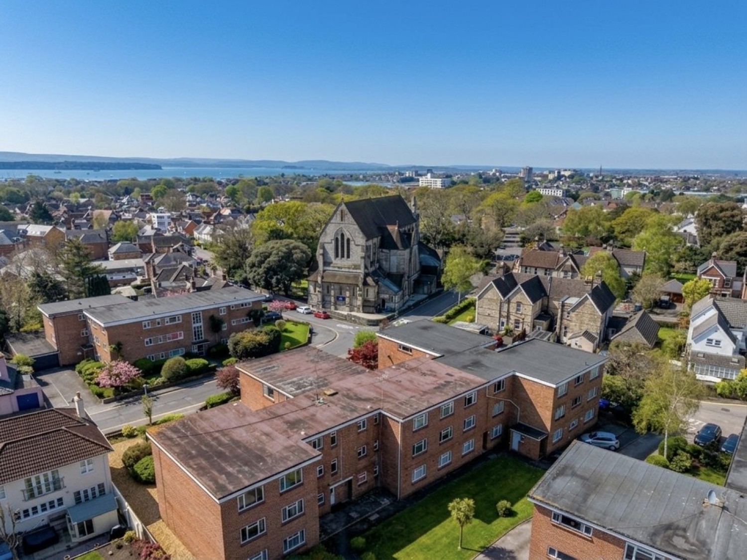 2 bedroom Flat for Sale Lower Parkstone, Dorset