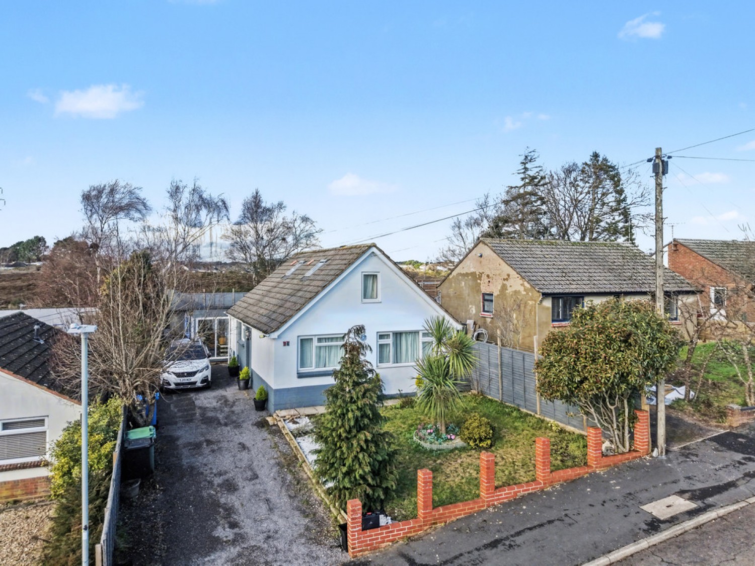 4 bedroom Bungalow in Monkton Crescent, Poole