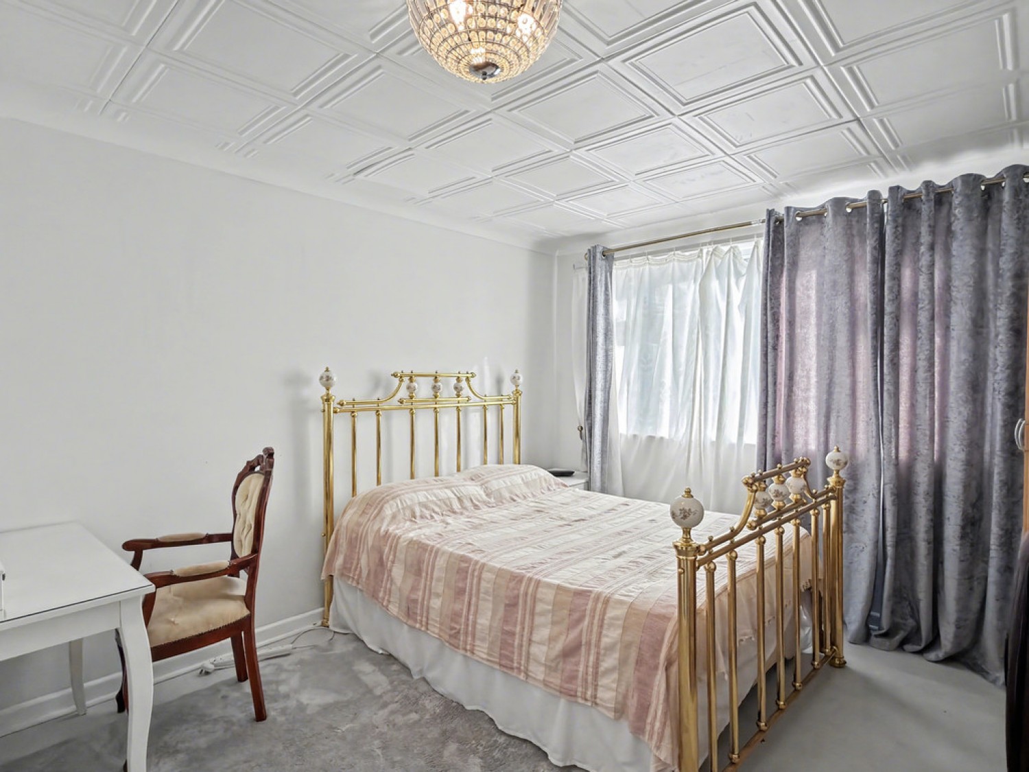 4 bedroom Bungalow in Monkton Crescent, Poole