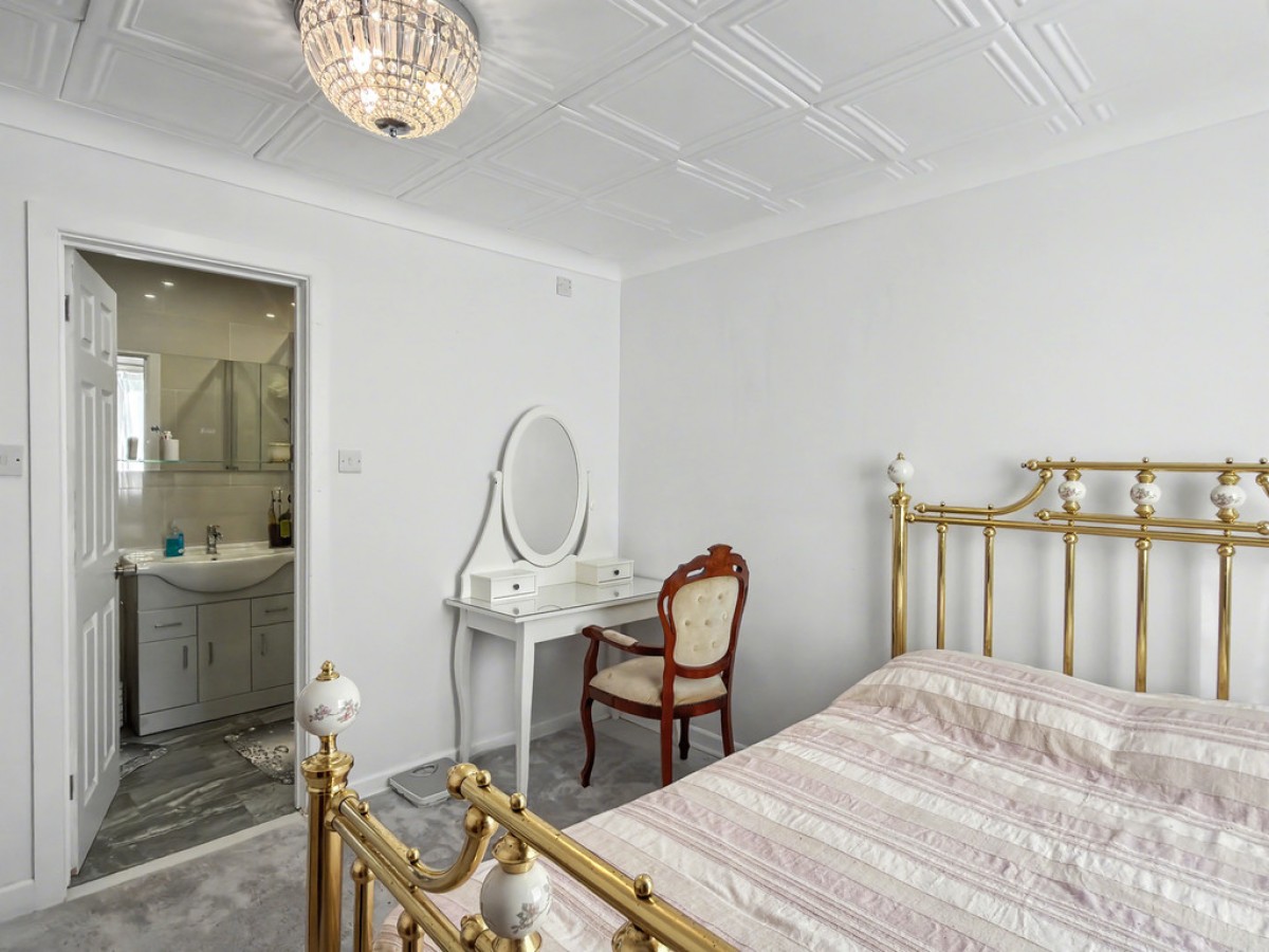 Monkton Crescent, Poole