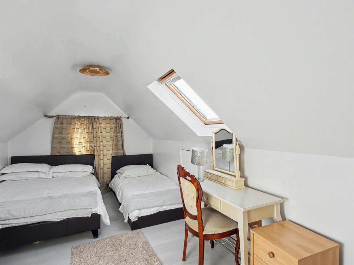 Monkton Crescent, Poole