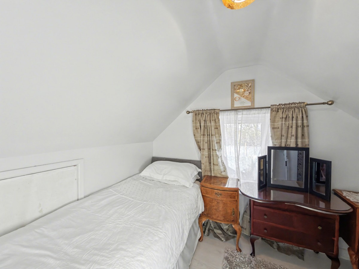 Monkton Crescent, Poole