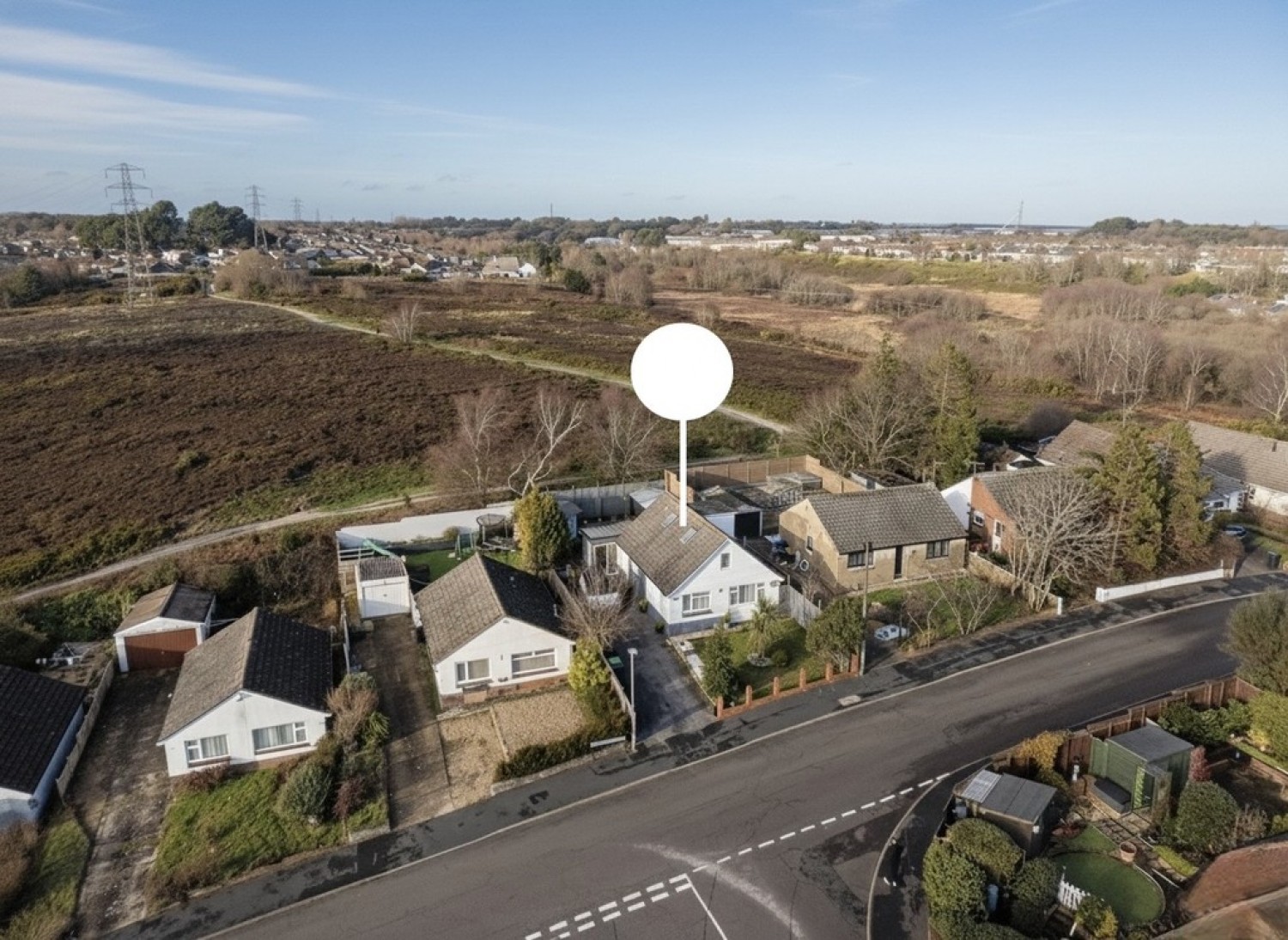 4 bedroom Bungalow in Monkton Crescent, Poole