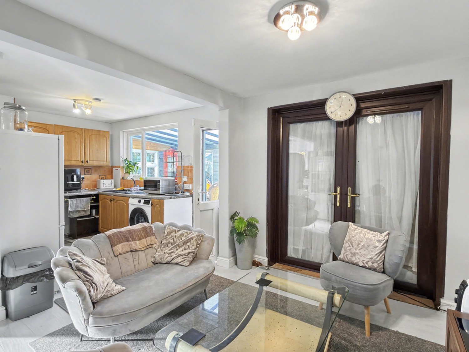 4 bedroom Bungalow in Monkton Crescent, Poole