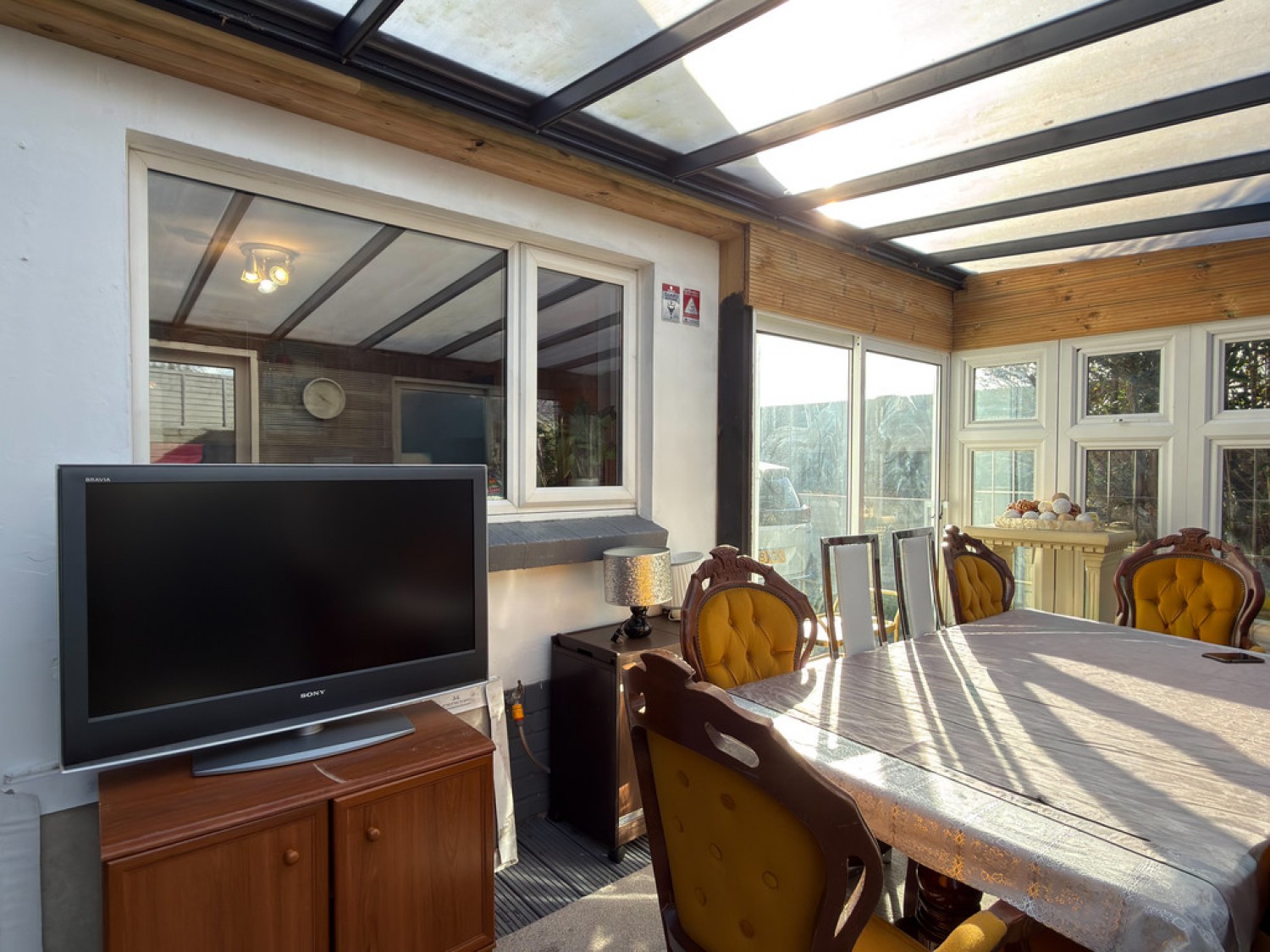 4 bedroom Bungalow in Monkton Crescent, Poole