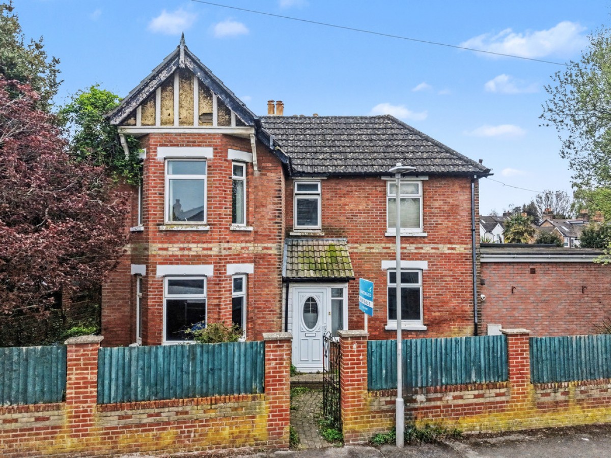 Britannia Road, Ashley Cross