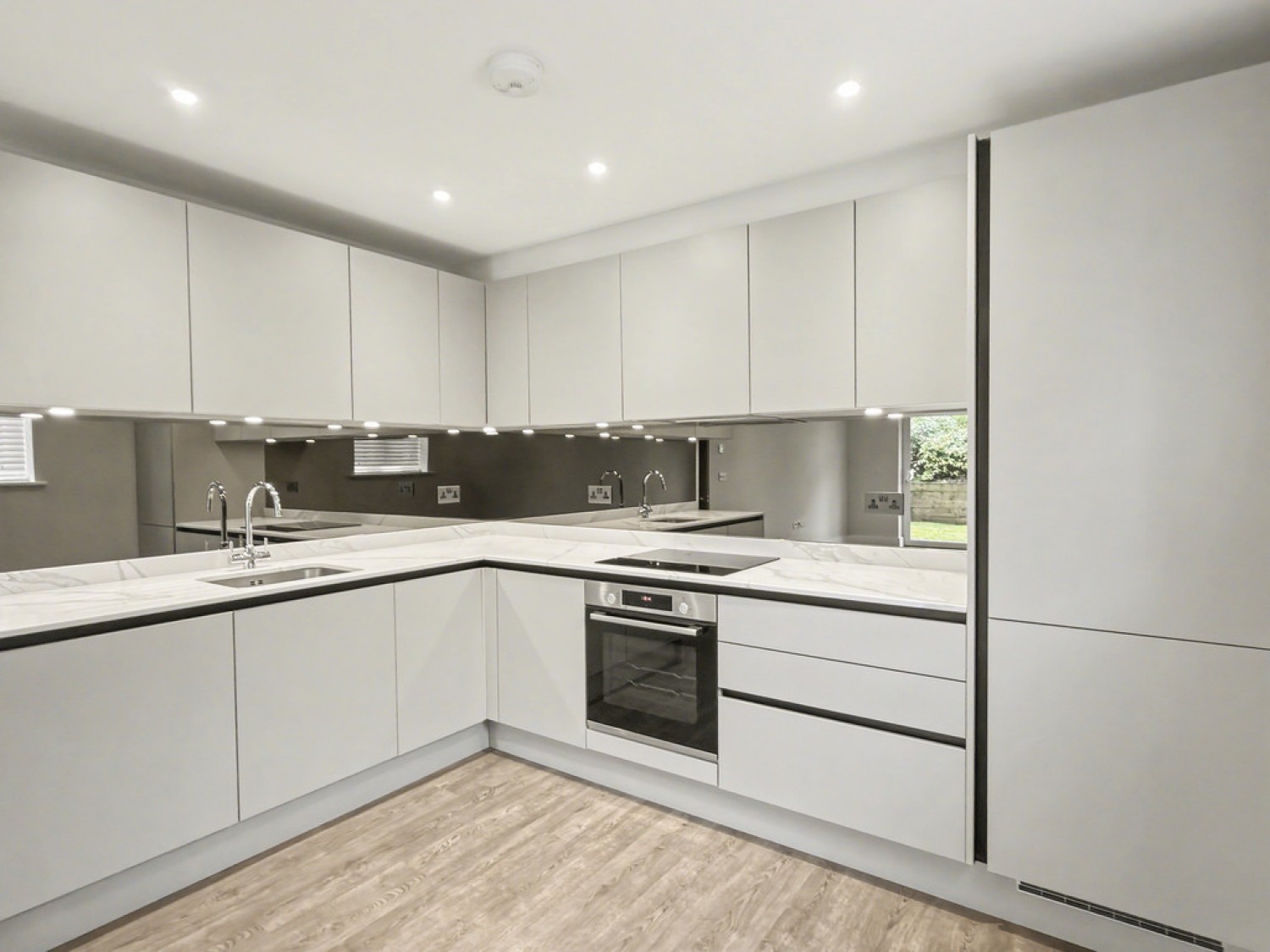 2 bedroom Flat for Sale Springfield Road, Poole