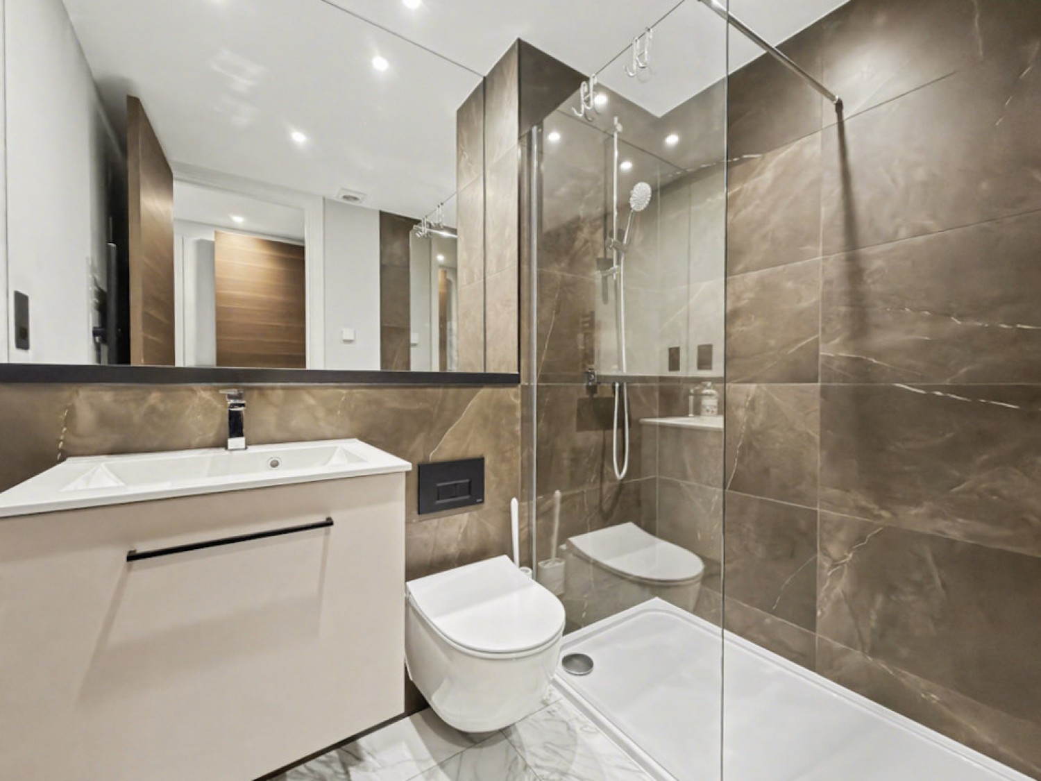 2 bedroom Flat for Sale Springfield Road, Poole