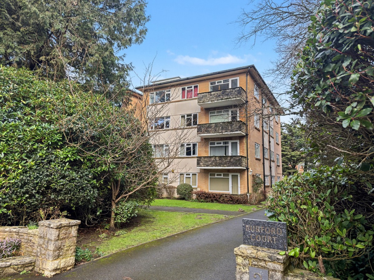 Burford Court, 2 Manor Road