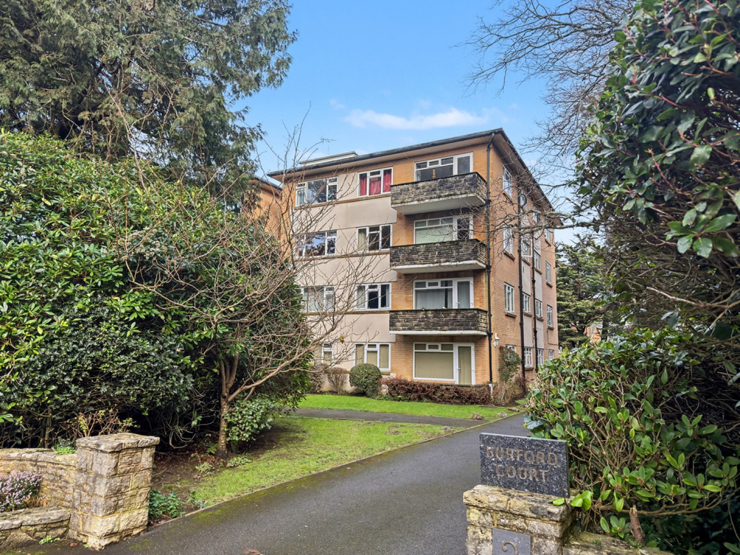 2 bedroom Flat for Sale Burford Court, 2 Manor Road