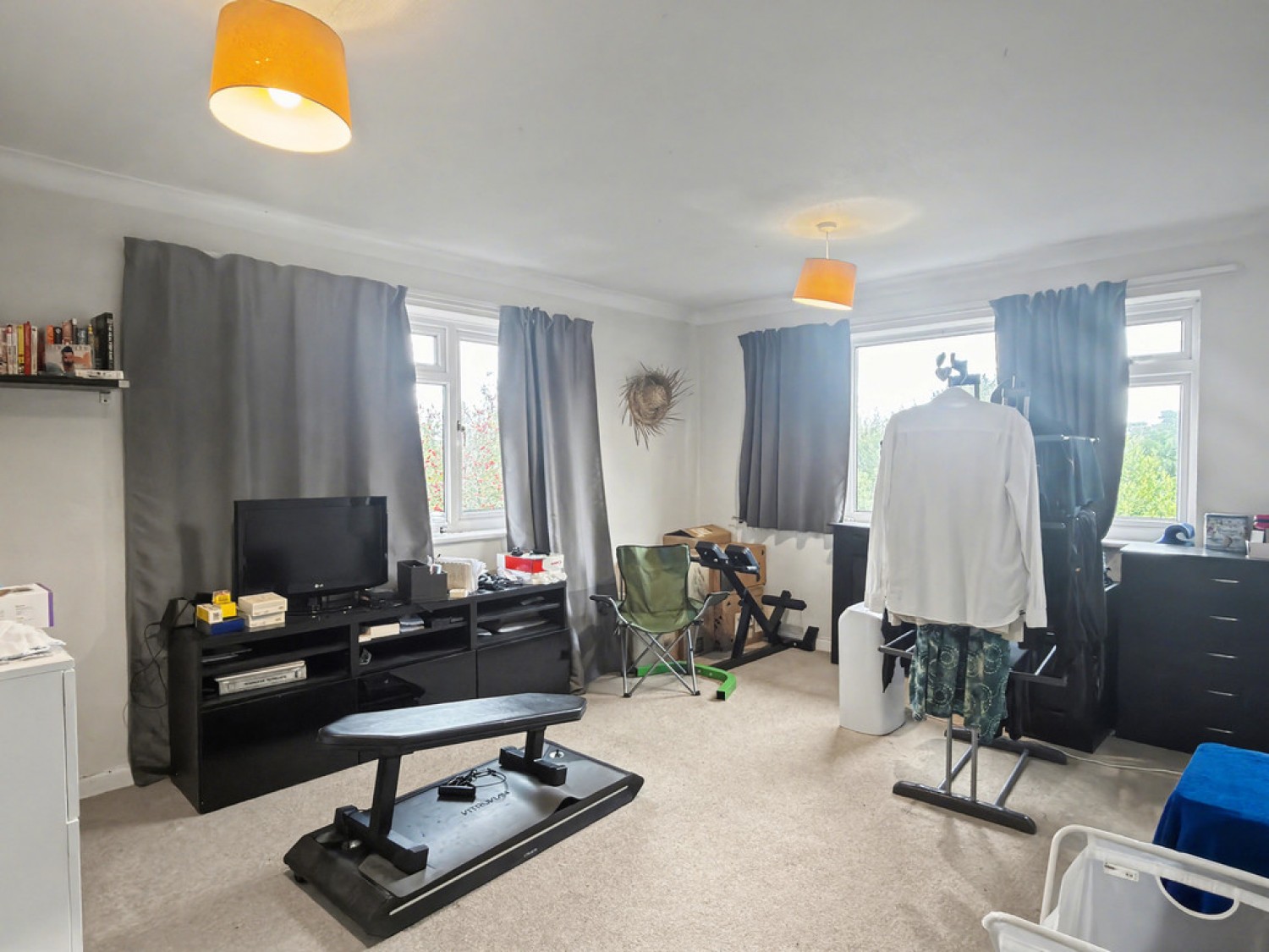 2 bedroom Flat for Sale Burford Court, 2 Manor Road