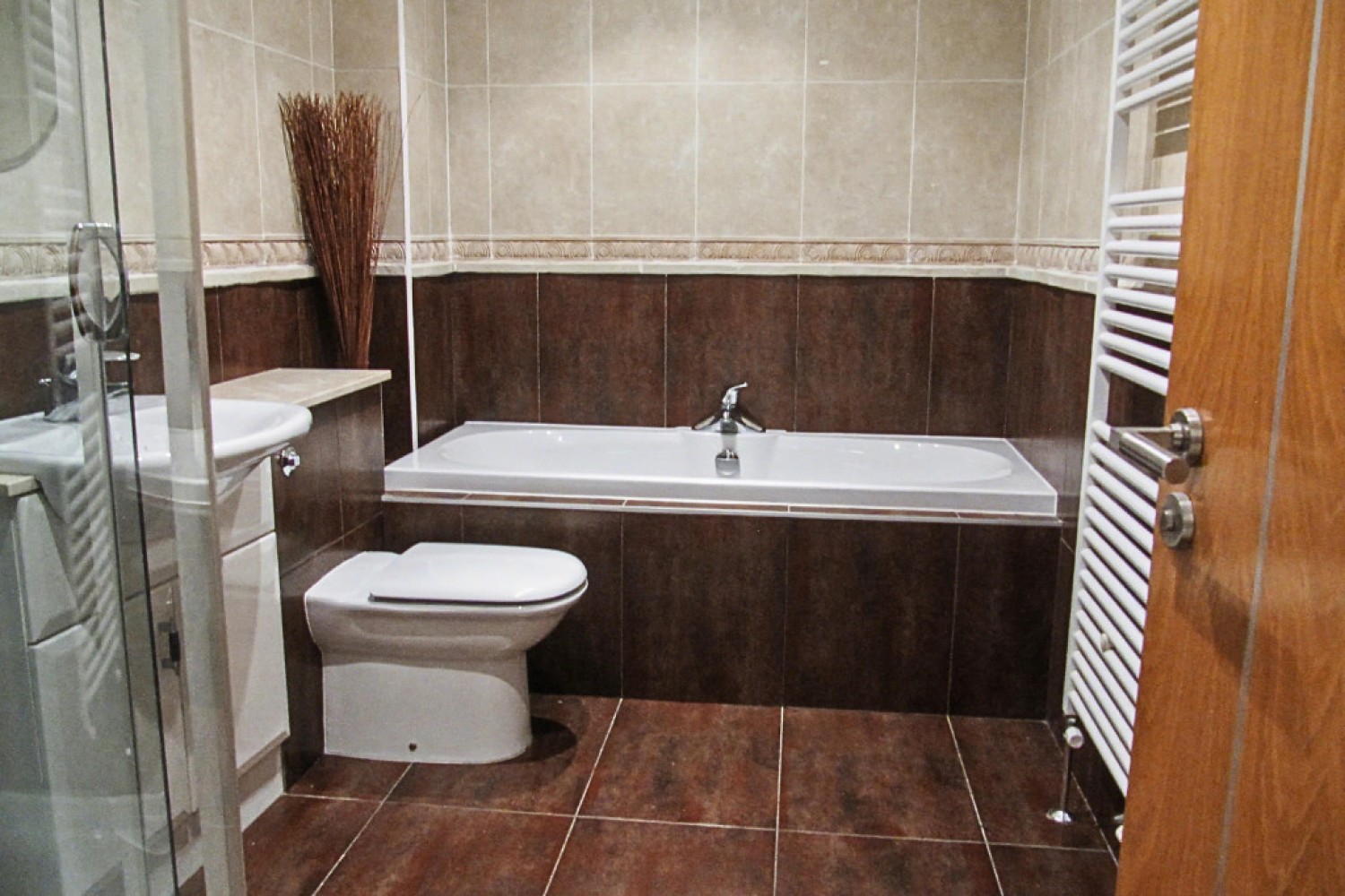 3 bedroom Flat in Strand Street, Poole Quay