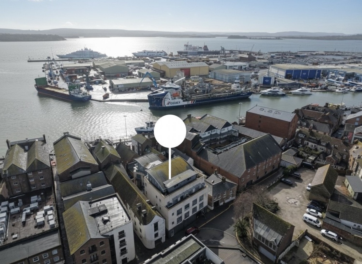 3 bedroom Flat in Strand Street, Poole Quay