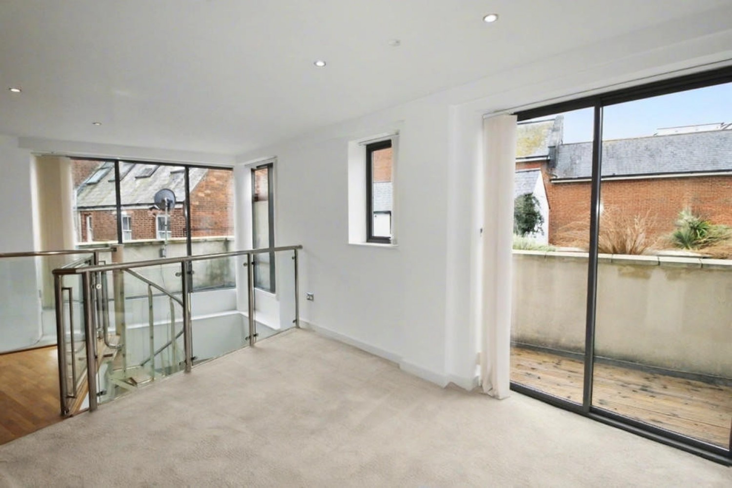 3 bedroom Flat in Strand Street, Poole Quay