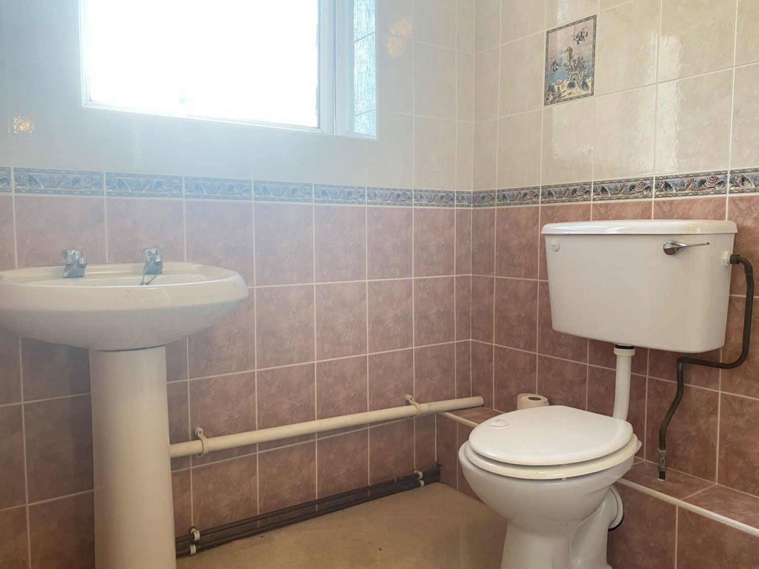 2 bedroom Flat for Auction Woodlands, Branksome Park