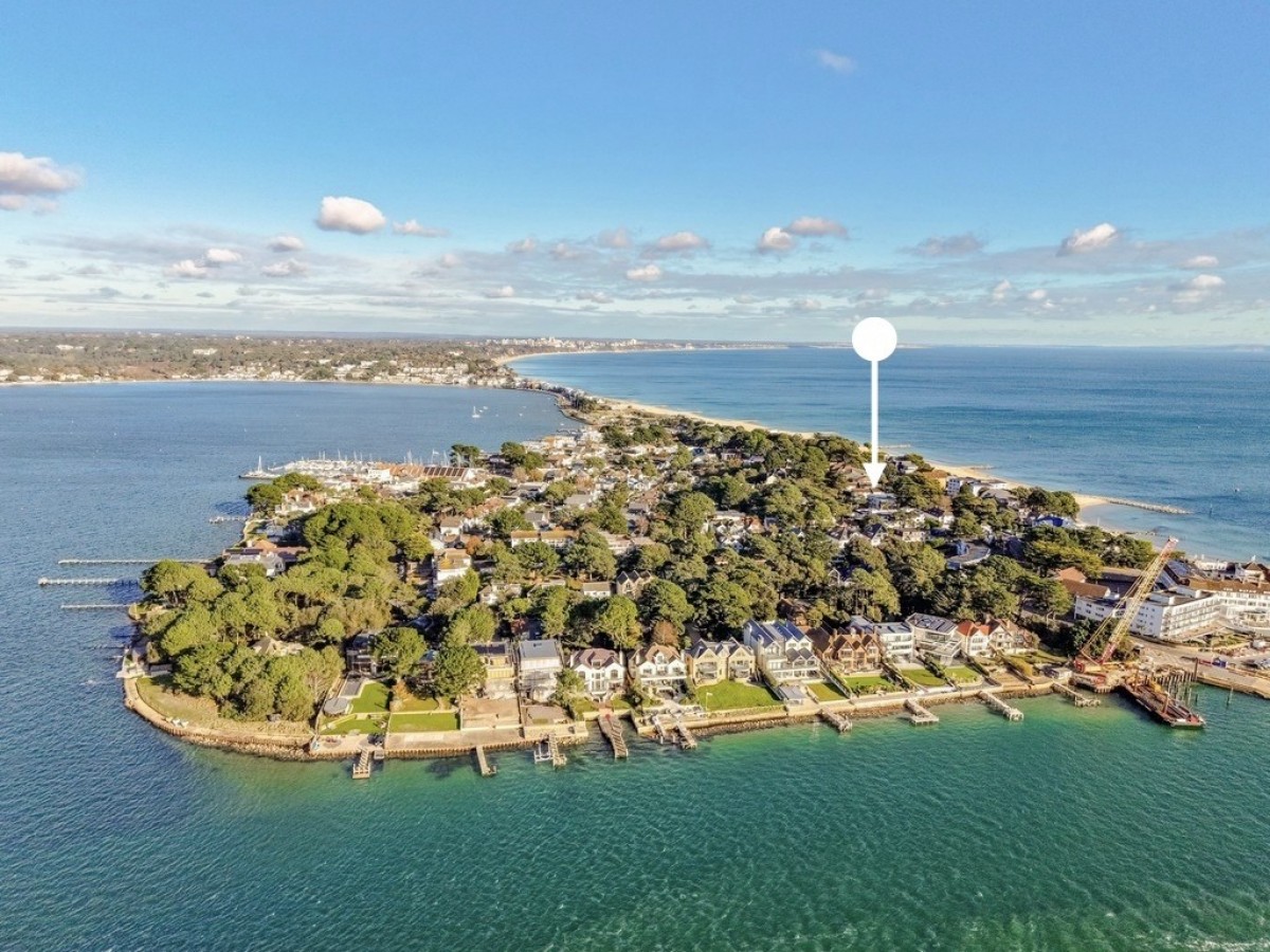 Banks Road, Sandbanks