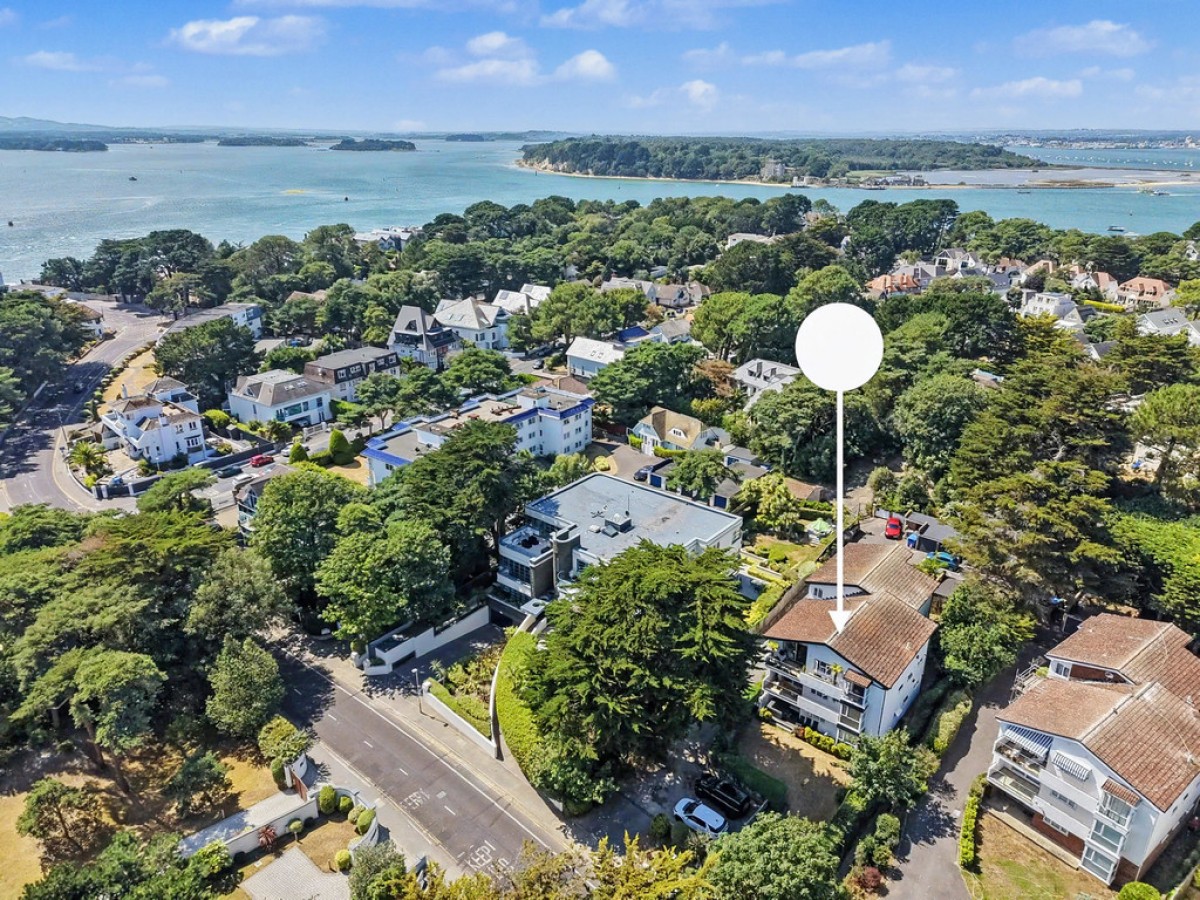 Banks Road, Sandbanks