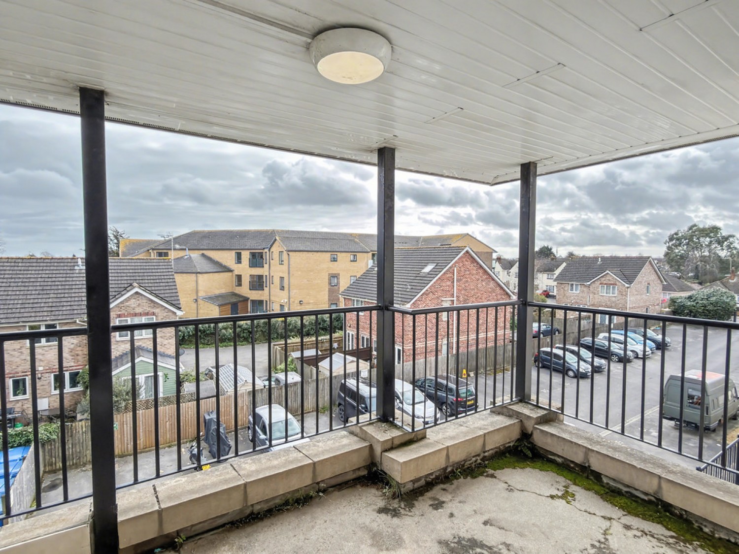 2 bedroom Flat for Sale The Mazions, 351 Ringwood Road