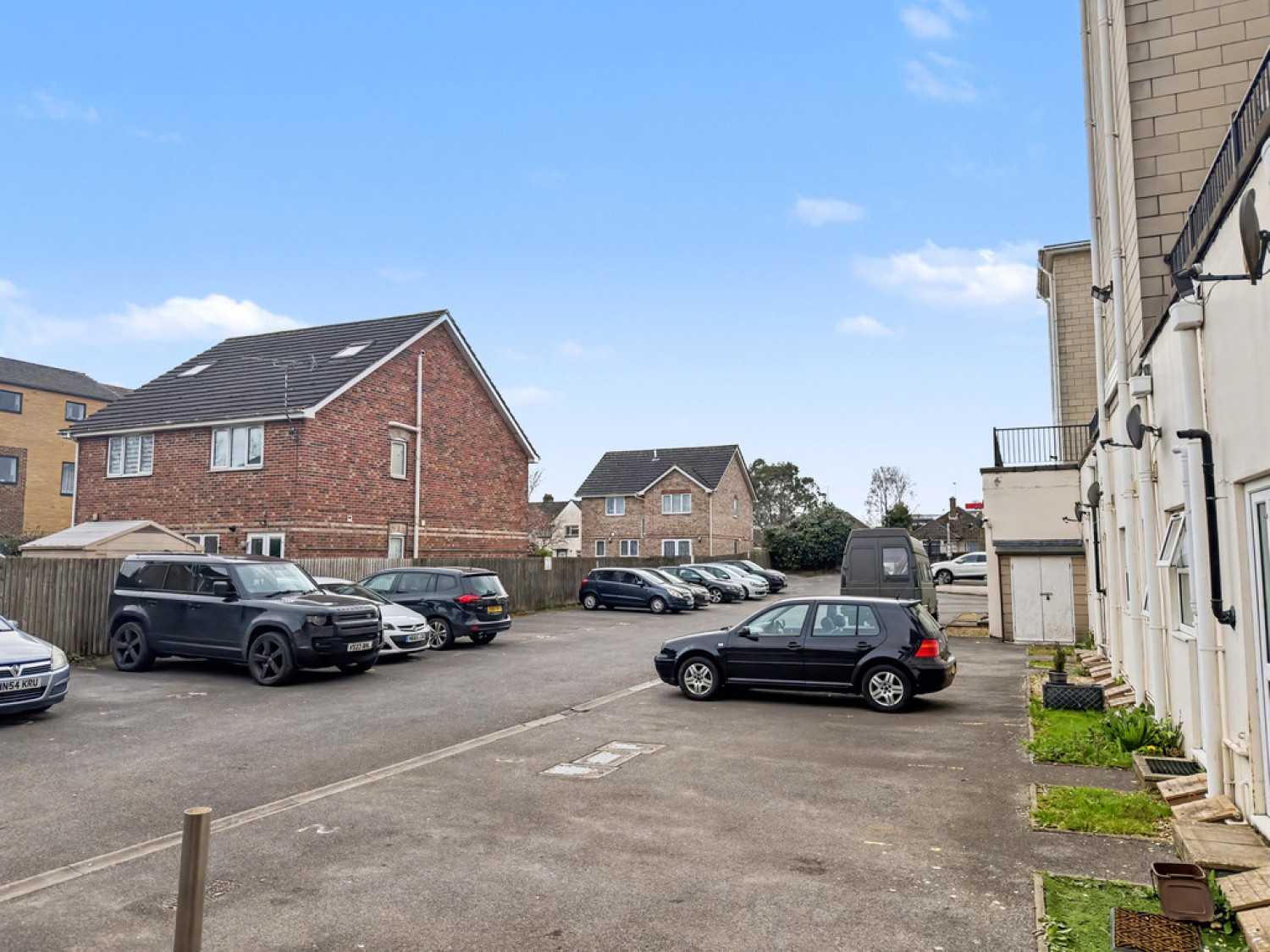 2 bedroom Flat for Sale The Mazions, 351 Ringwood Road