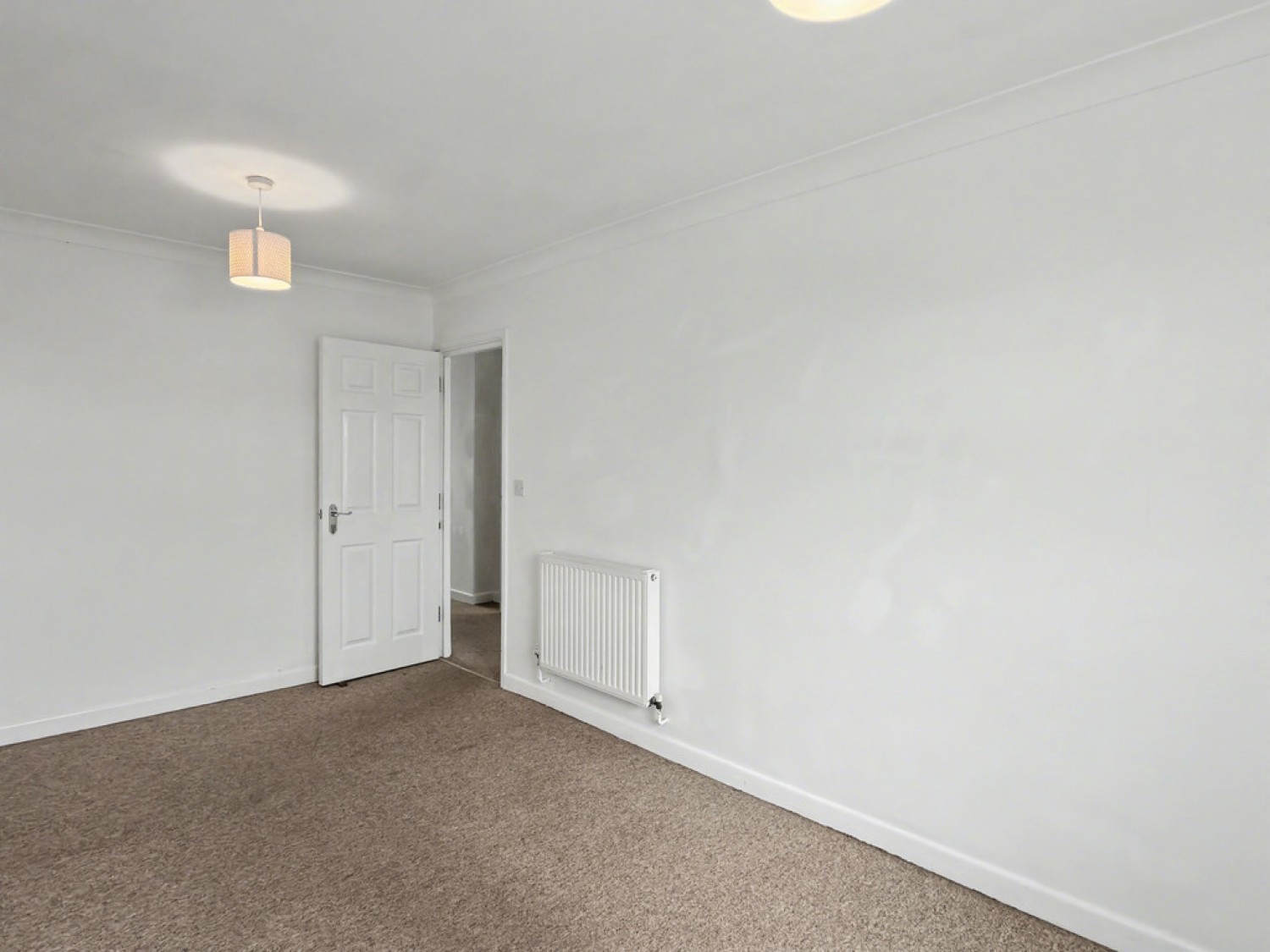 2 bedroom Flat for Sale The Mazions, 351 Ringwood Road