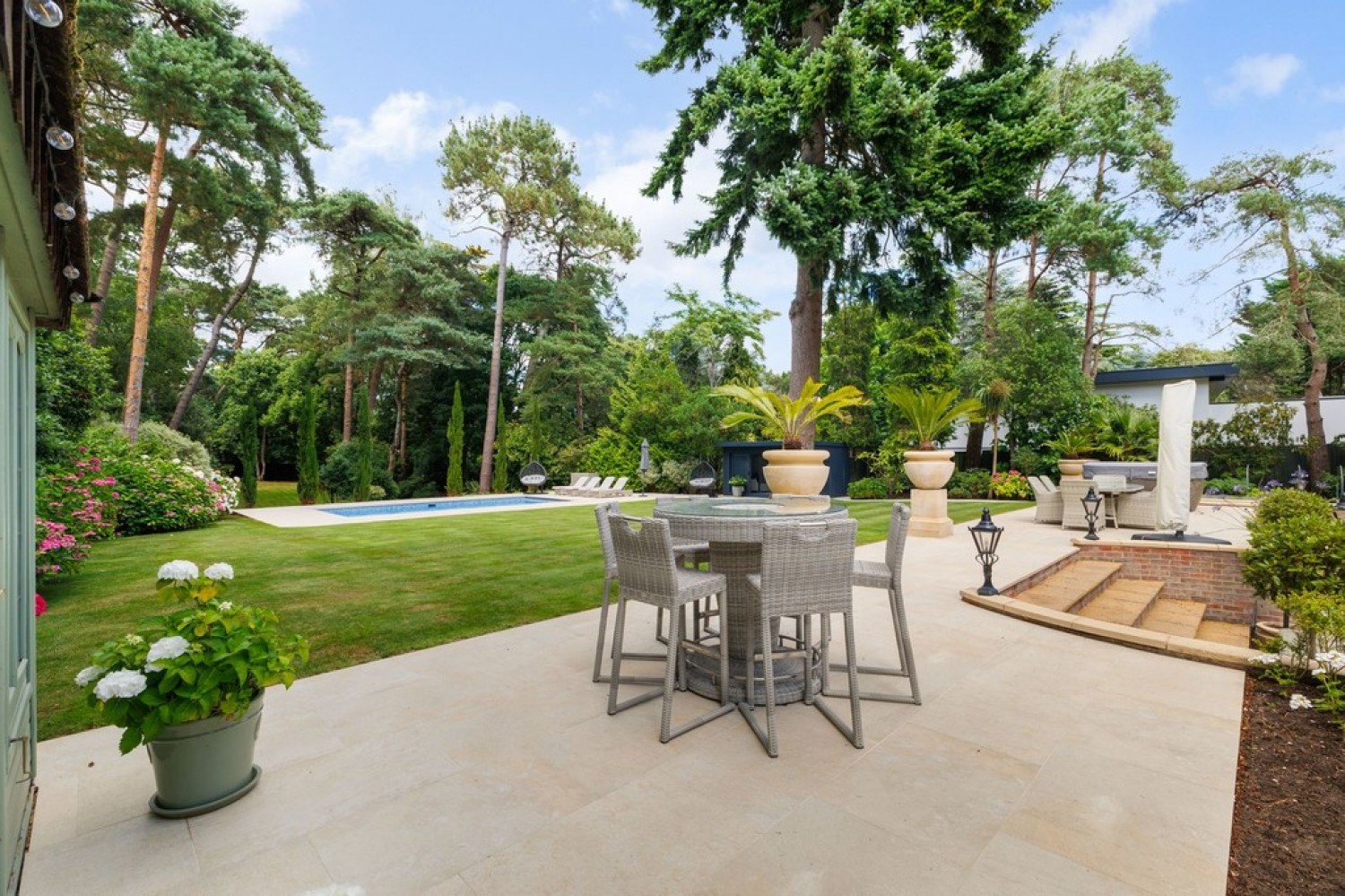 7 bedroom House for Letting Branksome Park, Poole