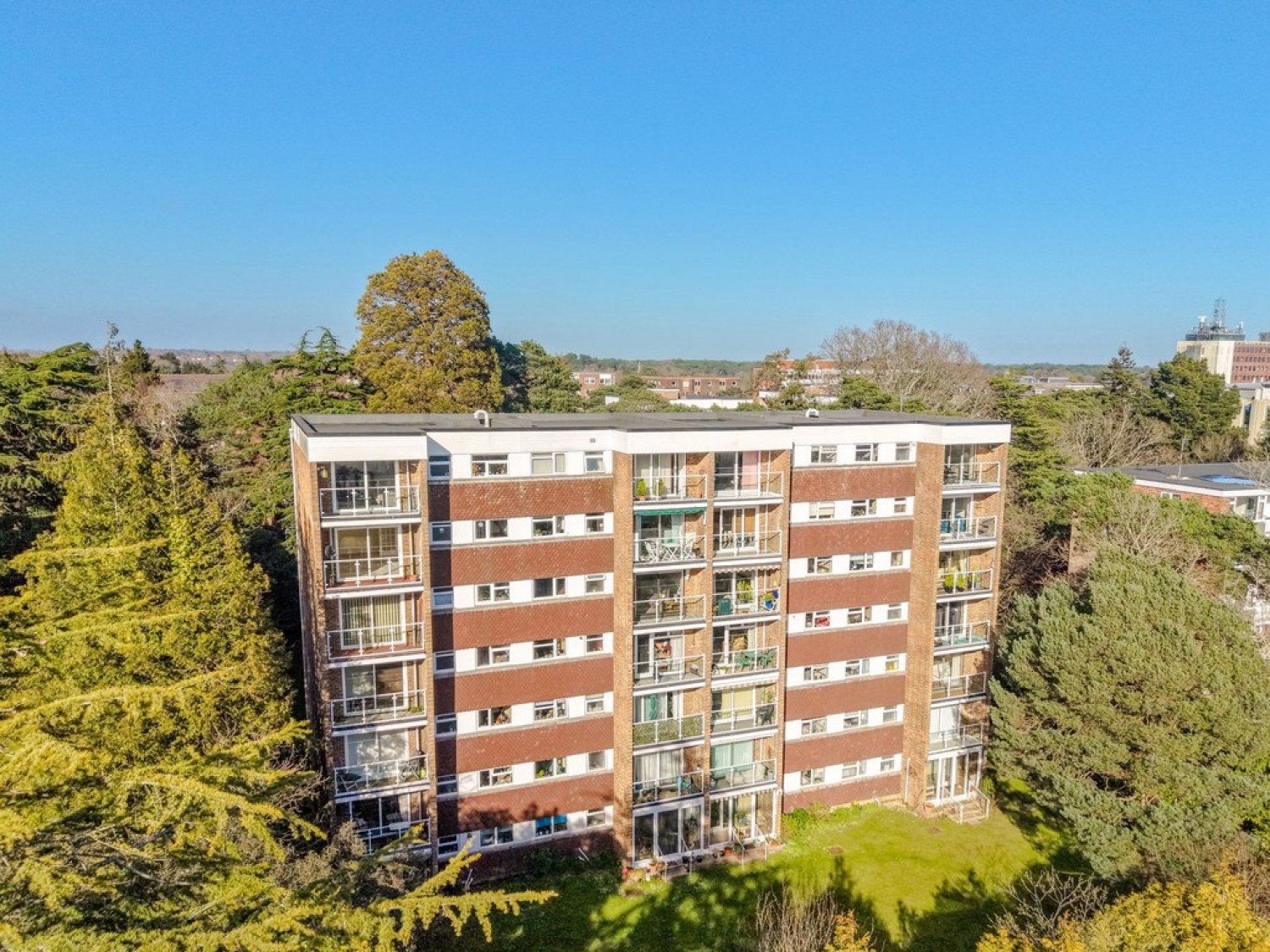 2 bedroom Flat for Sale Woodlands, Lindsay Road, Branksome Park