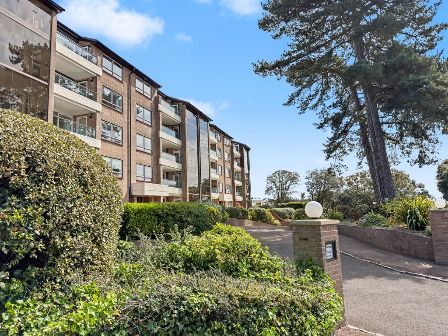 3 bedroom Flat for Sale Harbour Watch, 391 Sandbanks Road, Poole