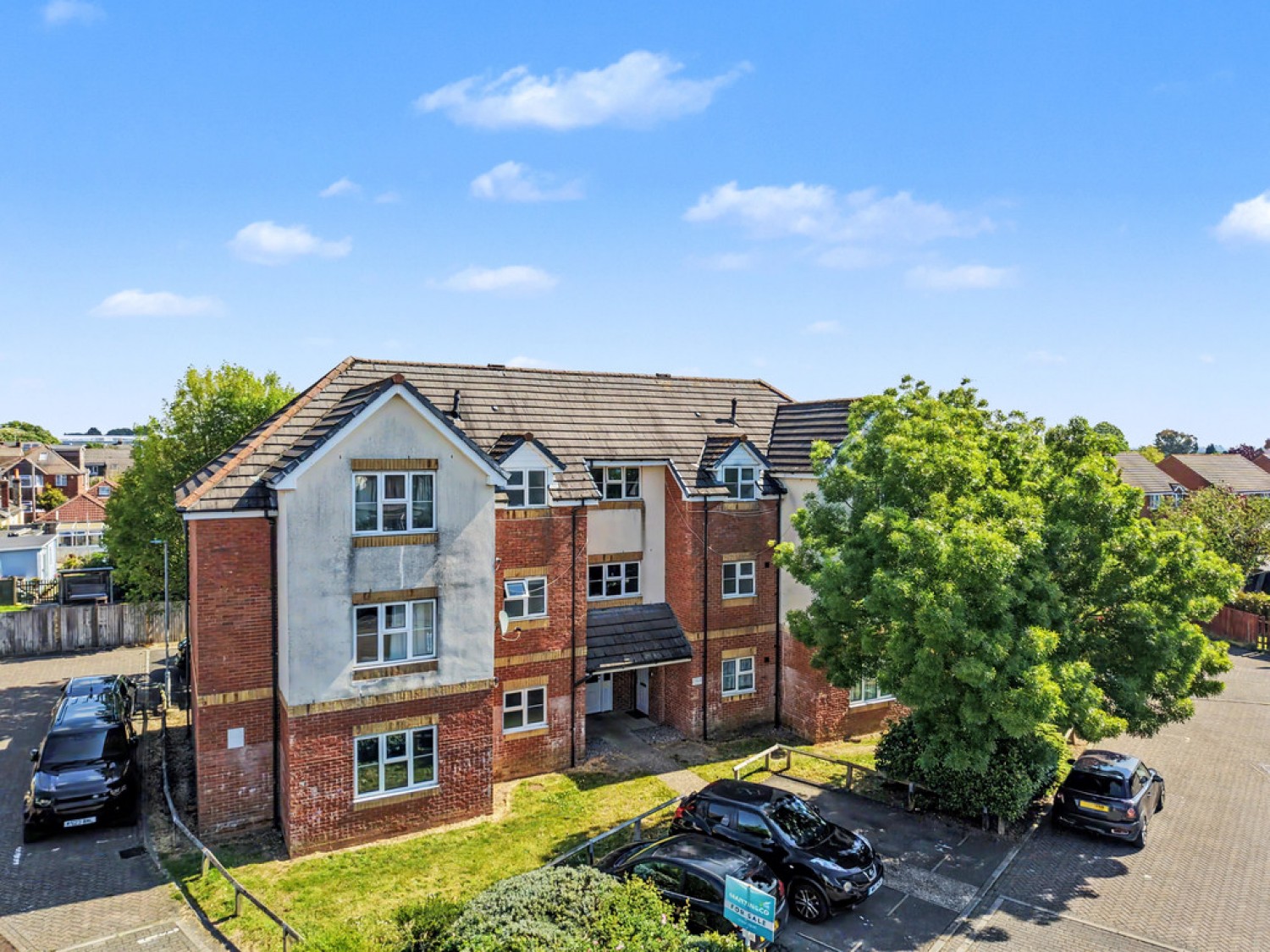 2 bedroom Flat for Sale Chloe Gardens, Parkstone, Poole