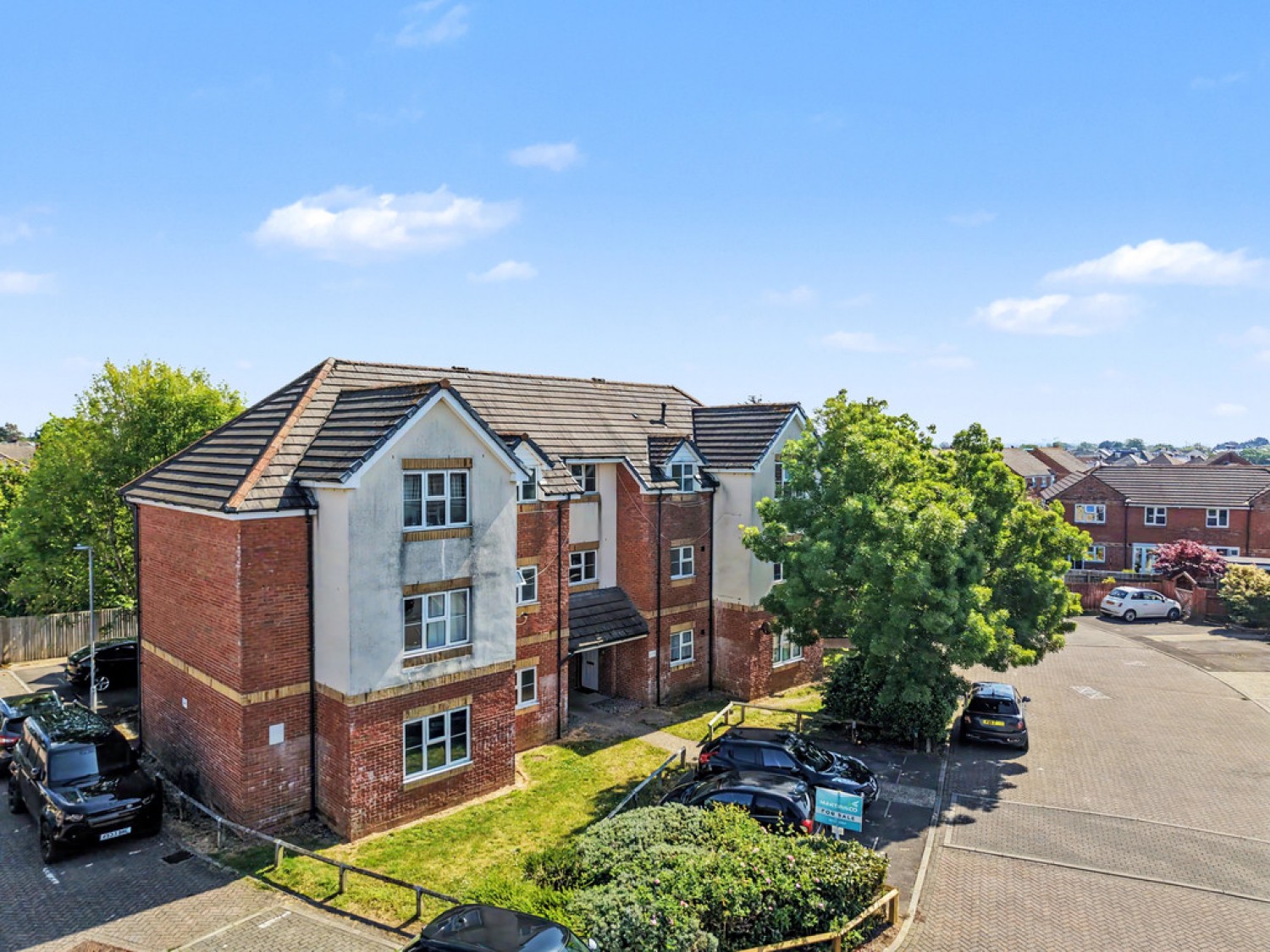 2 bedroom Flat for Sale Chloe Gardens, Parkstone, Poole