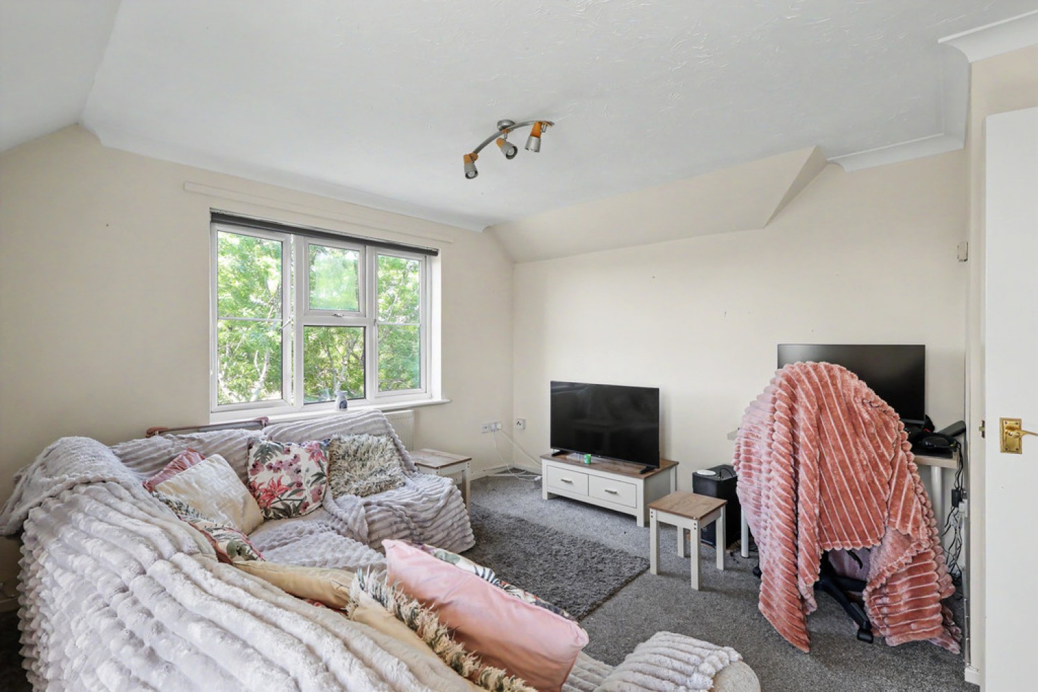2 bedroom Flat for Sale Chloe Gardens, Parkstone, Poole