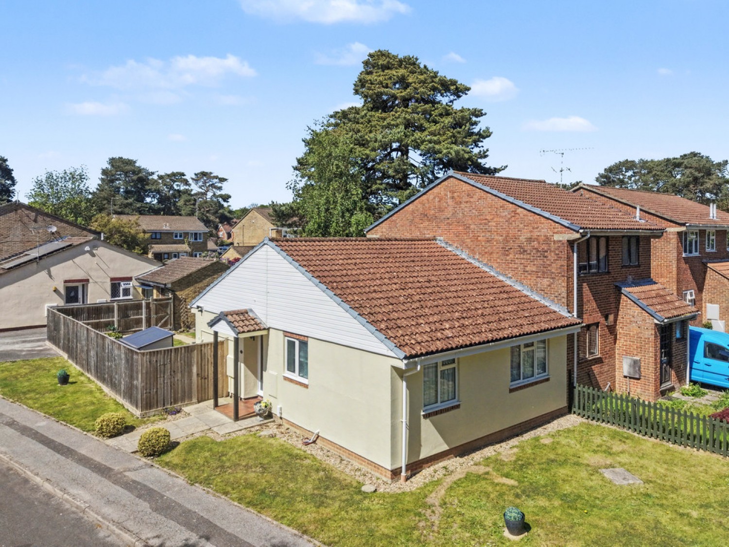 2 bedroom Bungalow for Sale Swift Close, Creekmoor