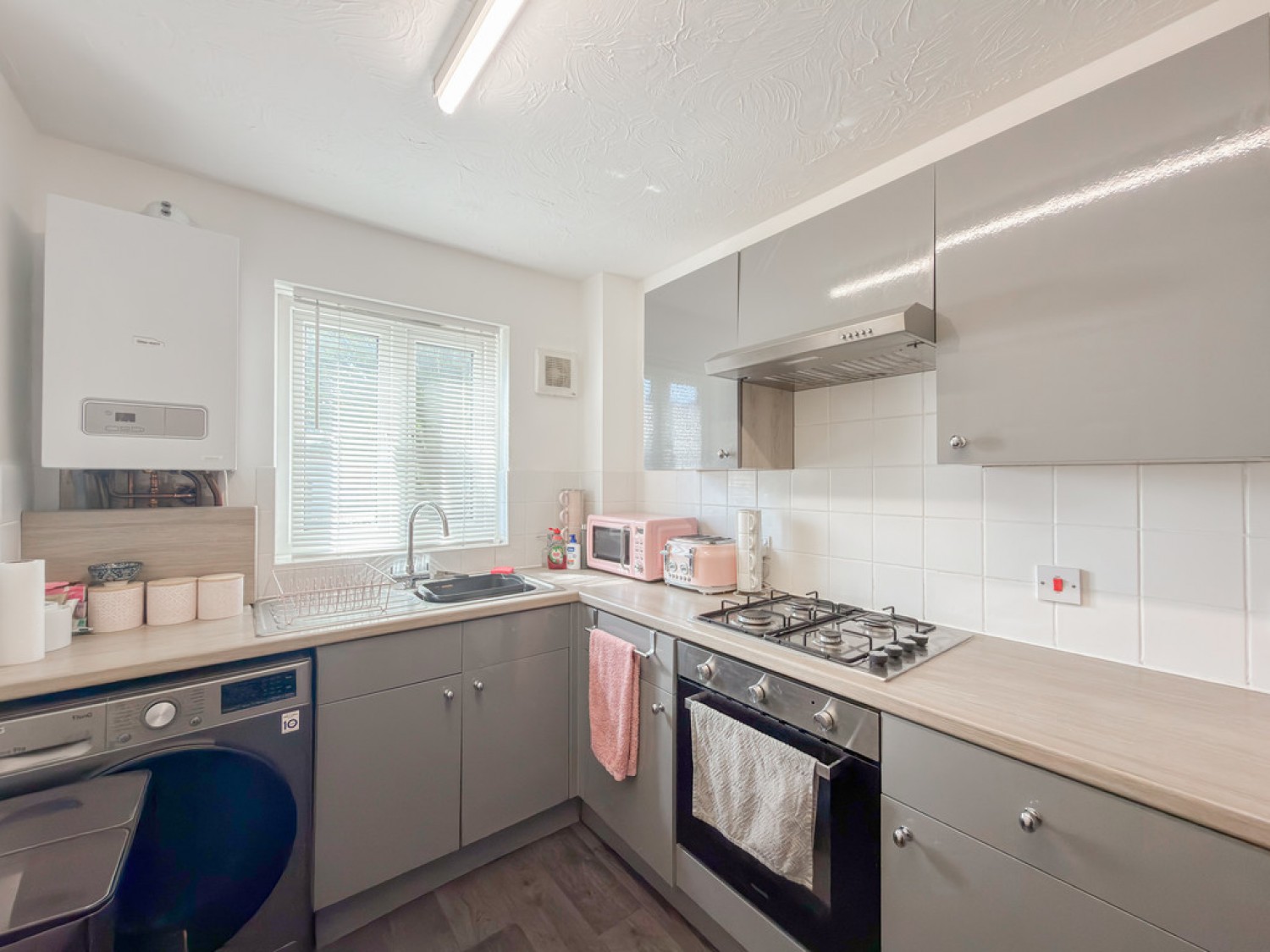 2 bedroom Flat for Letting Ashley Road, Poole