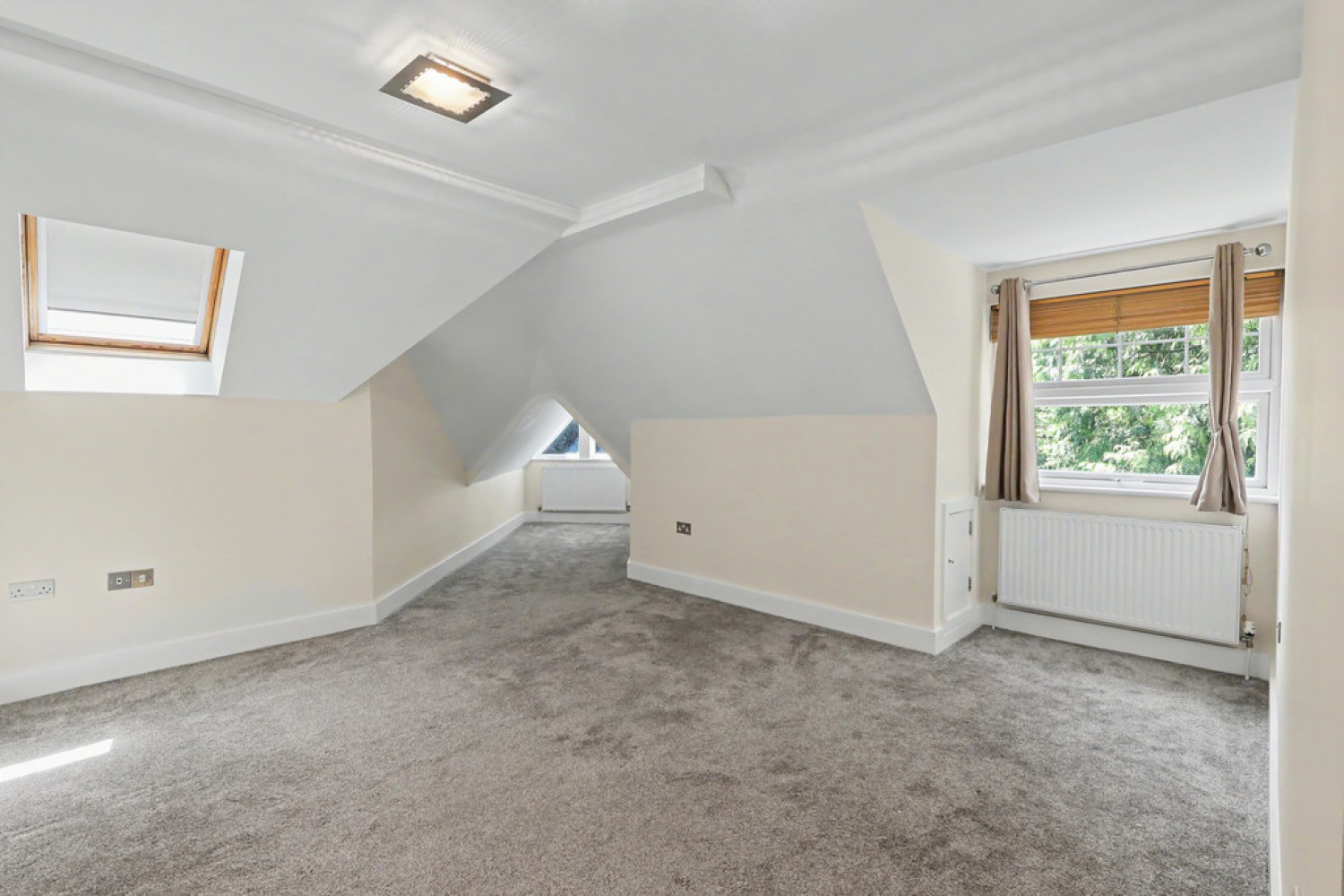 2 bedroom Flat for Sale North Road, Parkstone, Poole