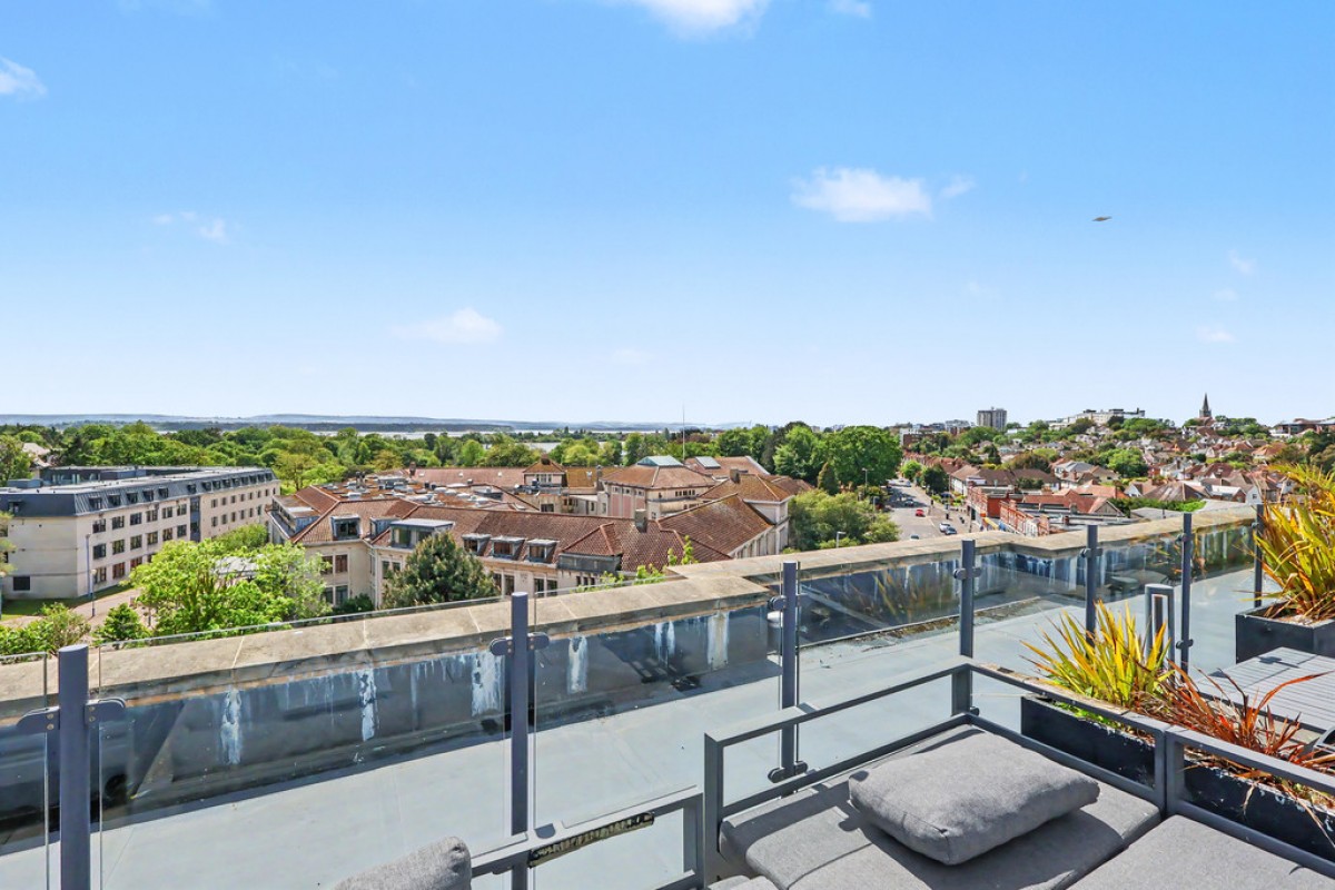 The Cosmopolitan, Lower Parkstone