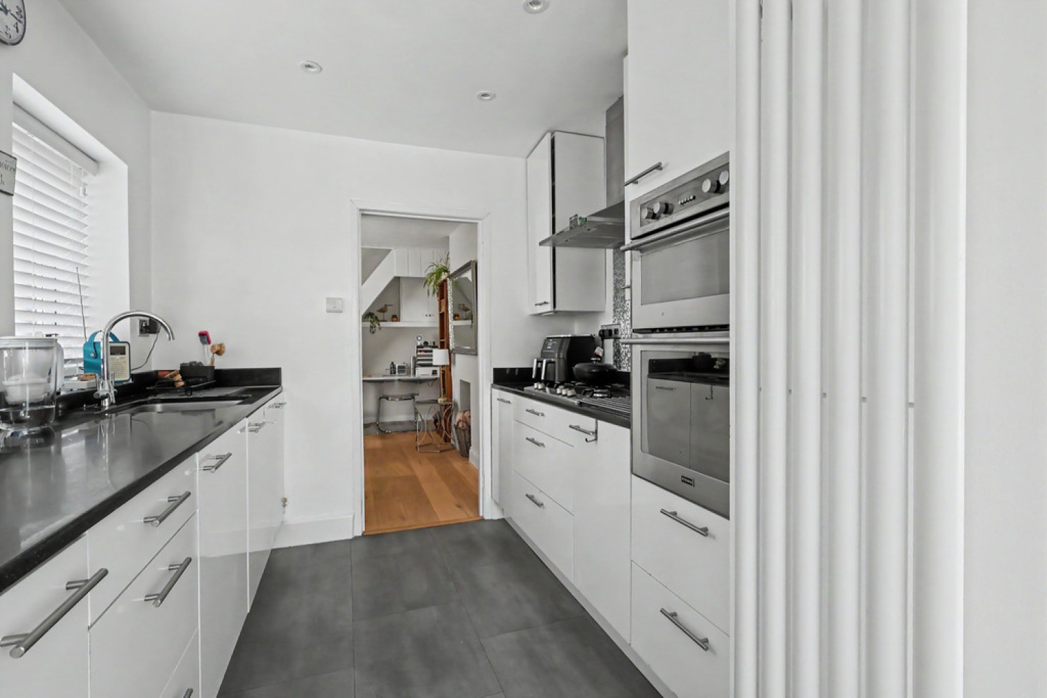 2 bedroom House for Sale Victoria Crescent, Parkstone, Poole
