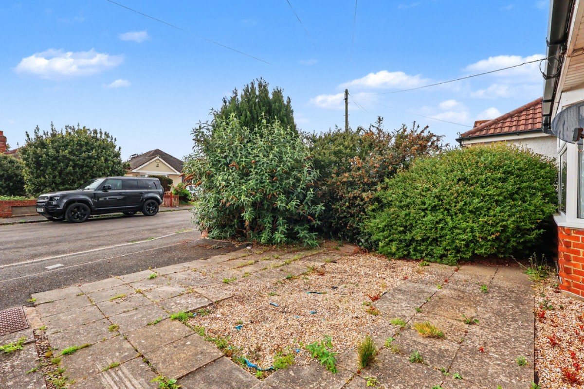 Walliscott Road, Wallisdown