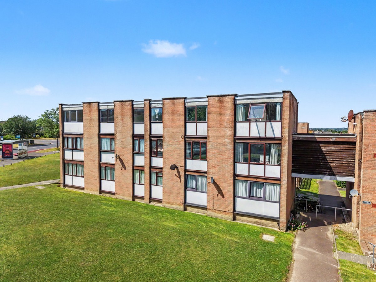 Dowland Place, Adastral Road