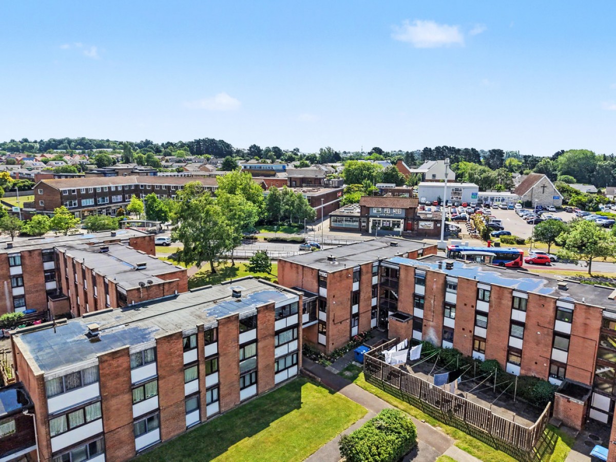 Dowland Place, Adastral Road