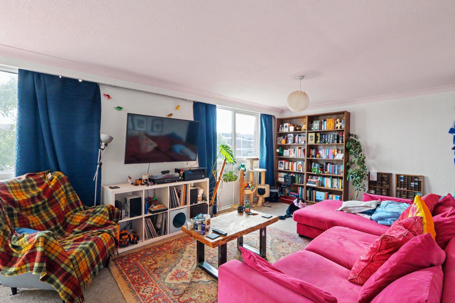 2 bedroom Flat for Sale Dowland Place, Adastral Road