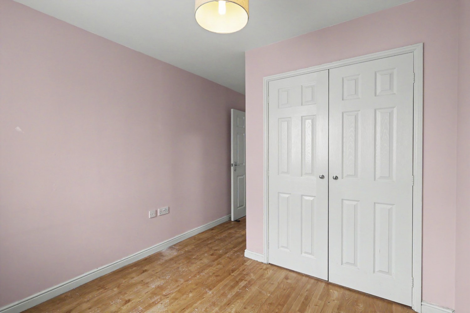 2 bedroom Flat for Sale Pelican House, Harbour Reach