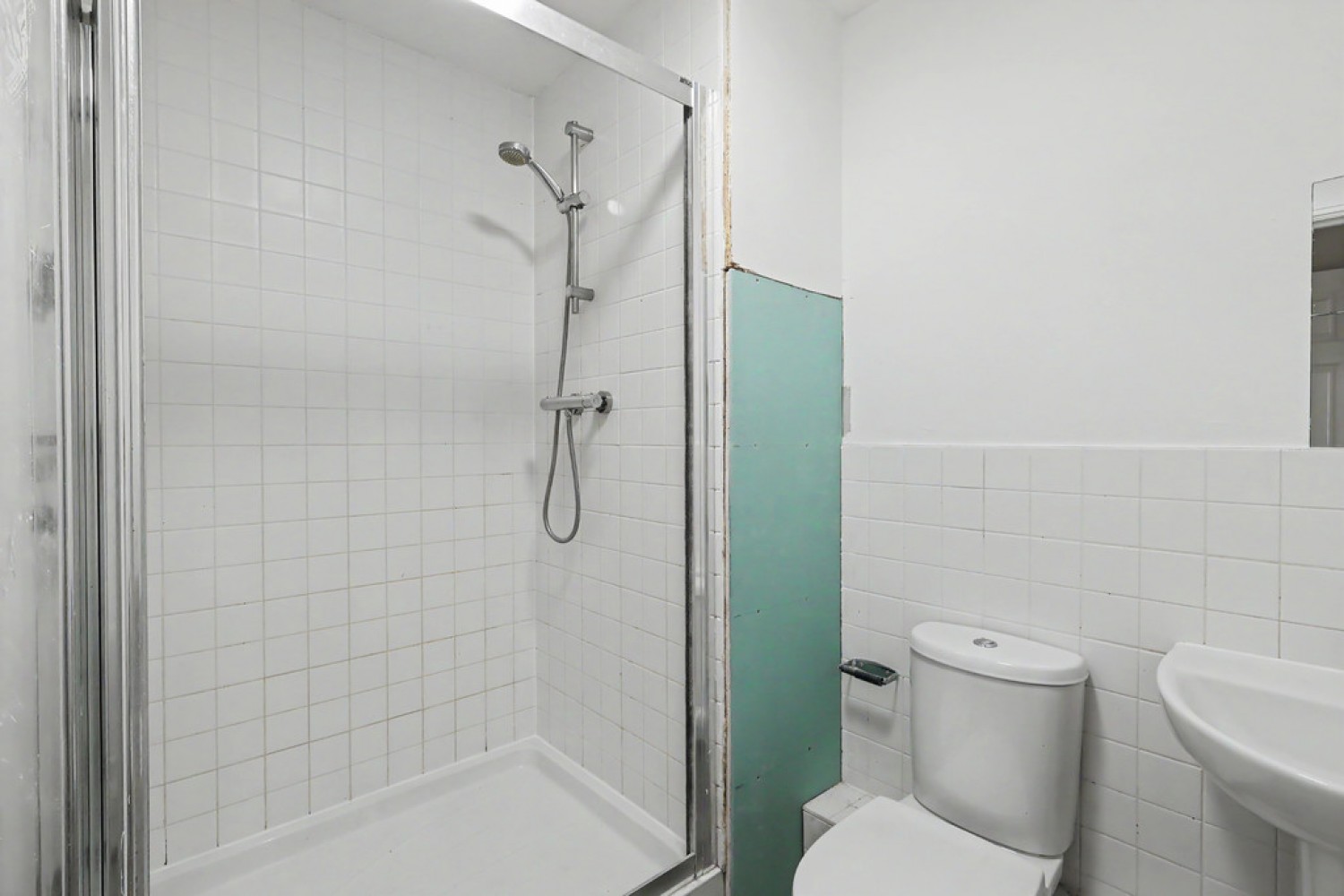 2 bedroom Flat for Sale Pelican House, Harbour Reach