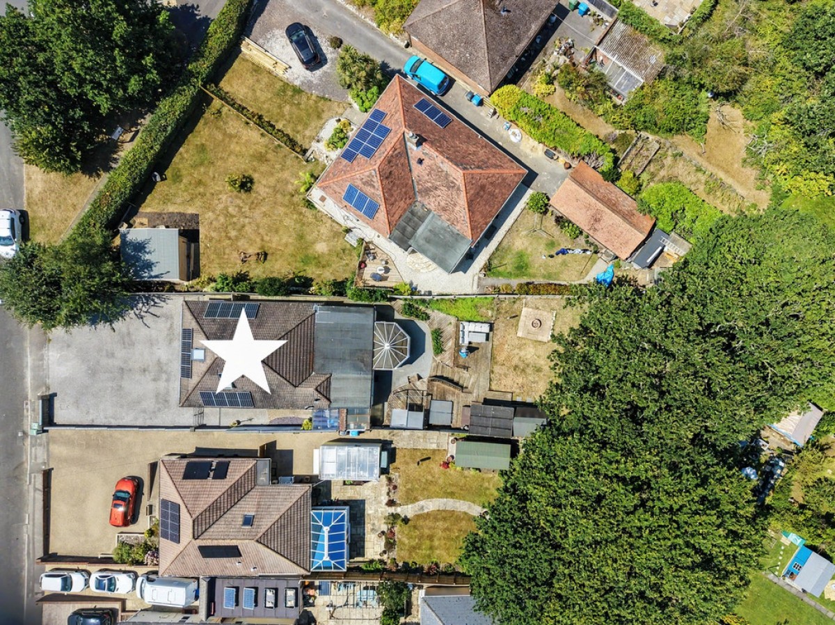 Evering Avenue, Alderney