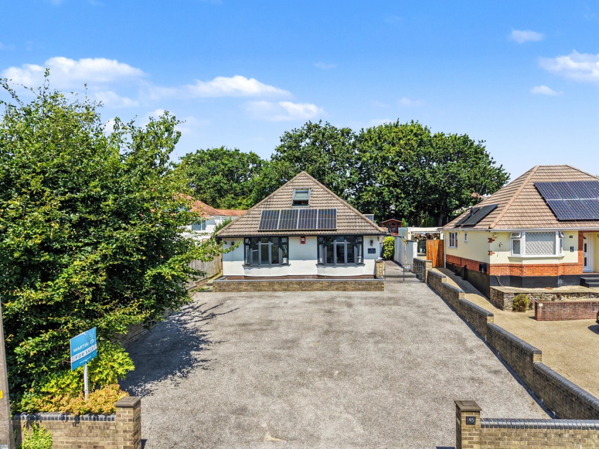 Evering Avenue, Alderney