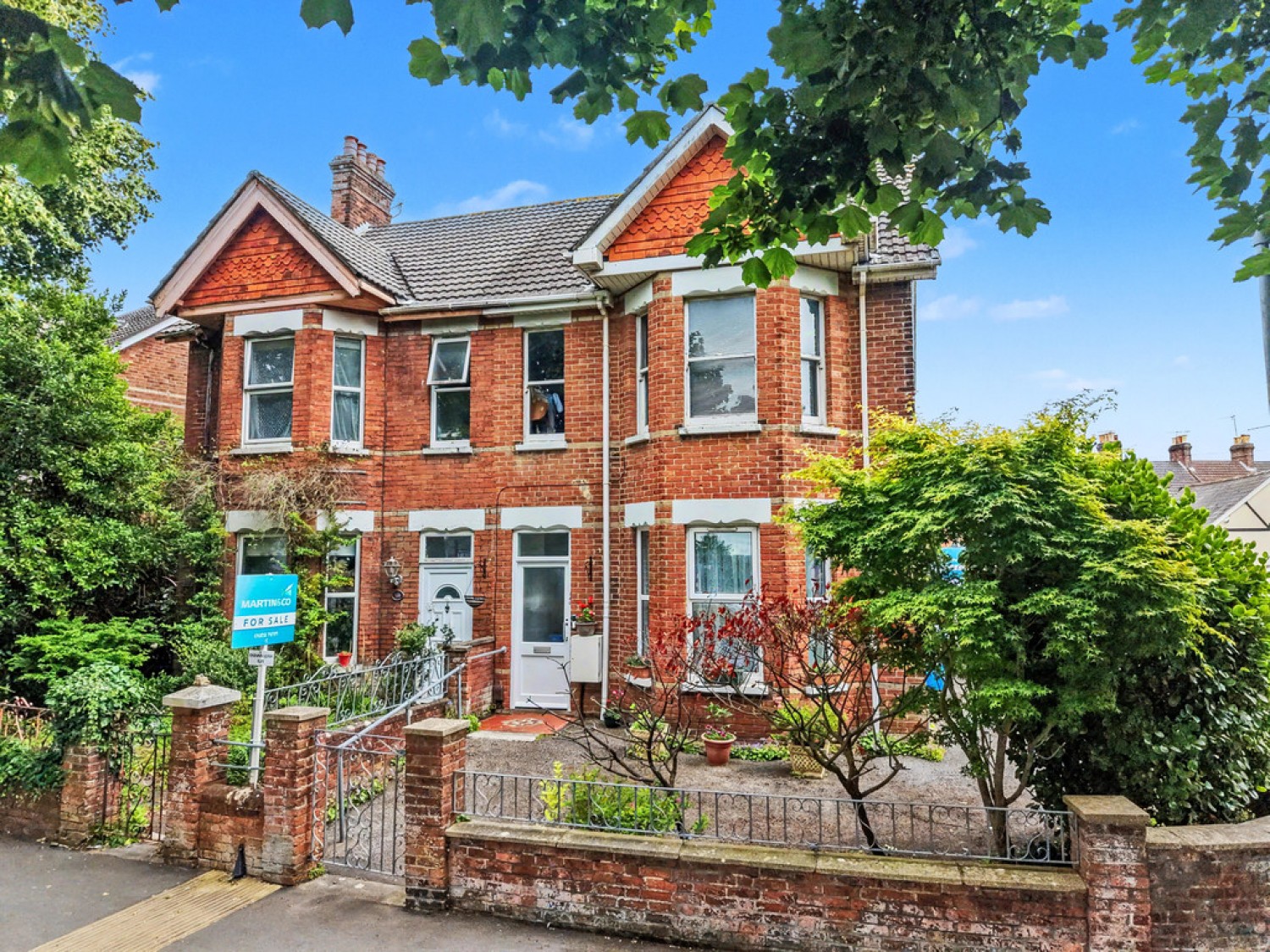2 bedroom Flat for Sale Garland Road, Poole