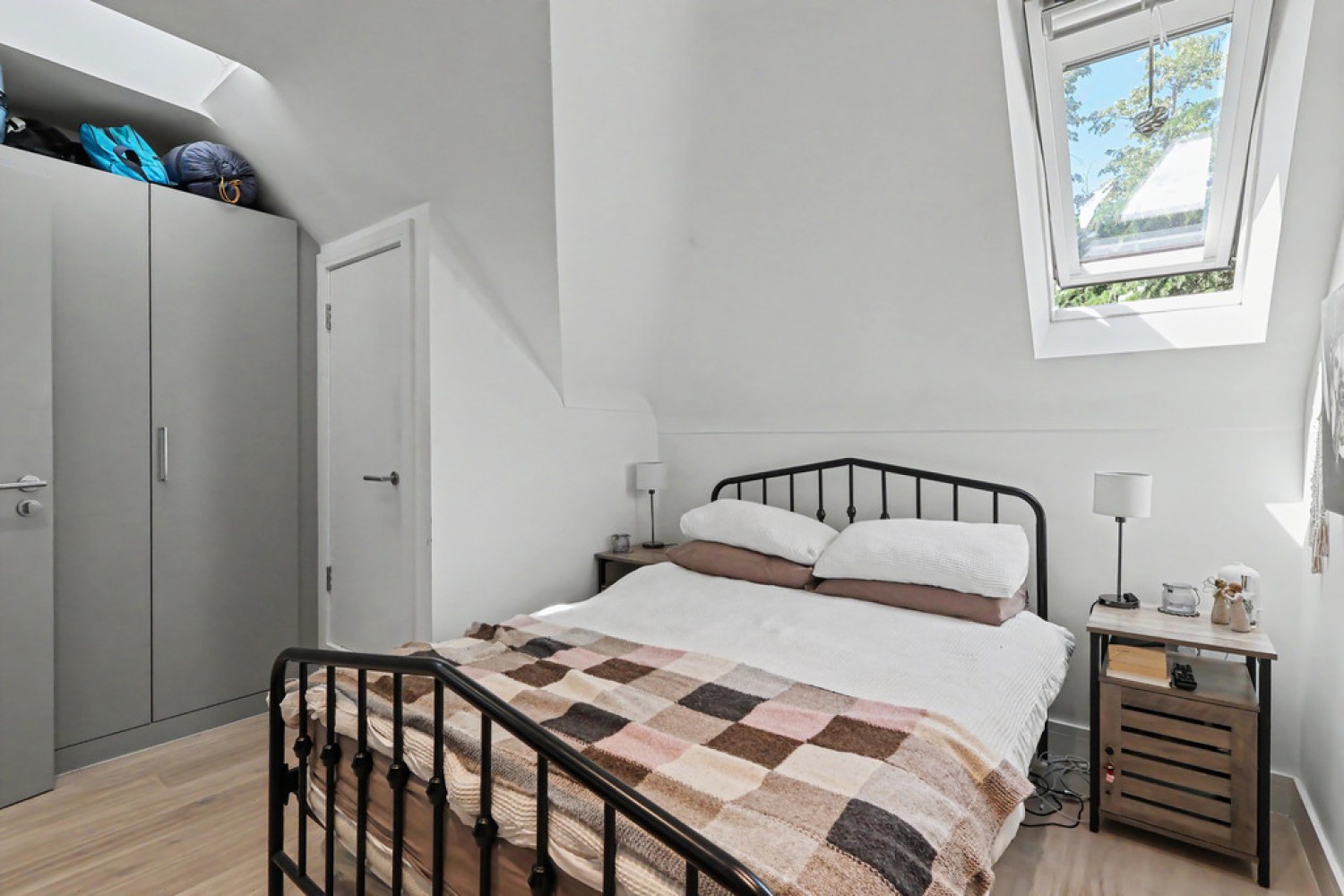 1 bedroom Flat for Sale Sion House, 16 Commercial Road