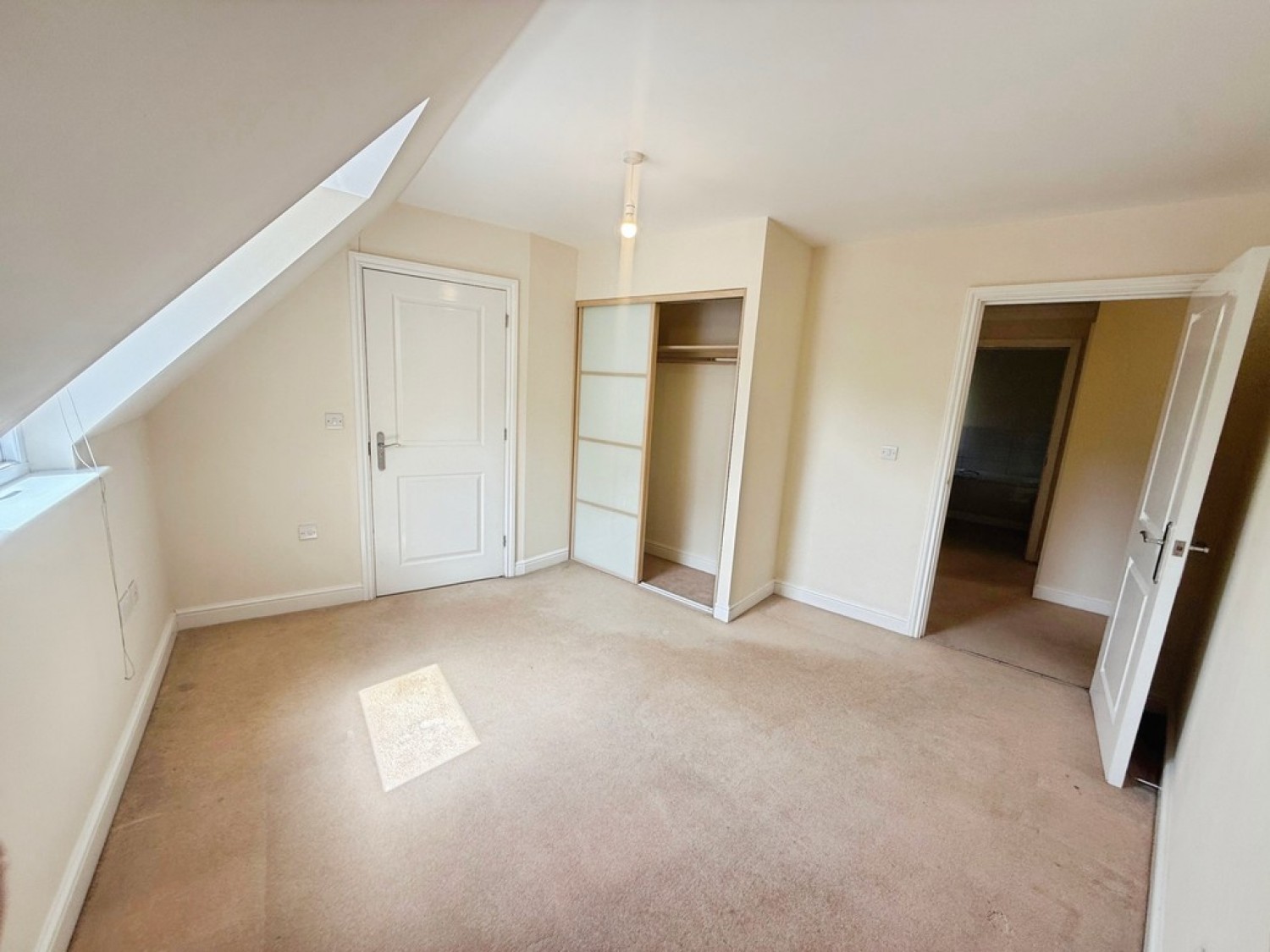 2 bedroom Flat for Letting Old Watling Street, Canterbury