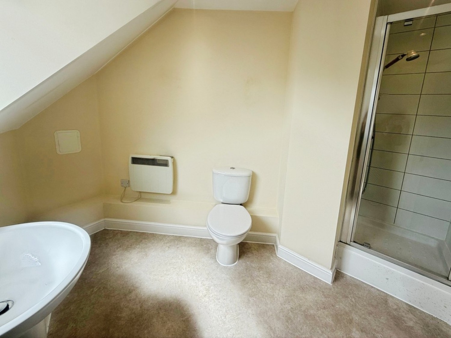 2 bedroom Flat for Letting Old Watling Street, Canterbury