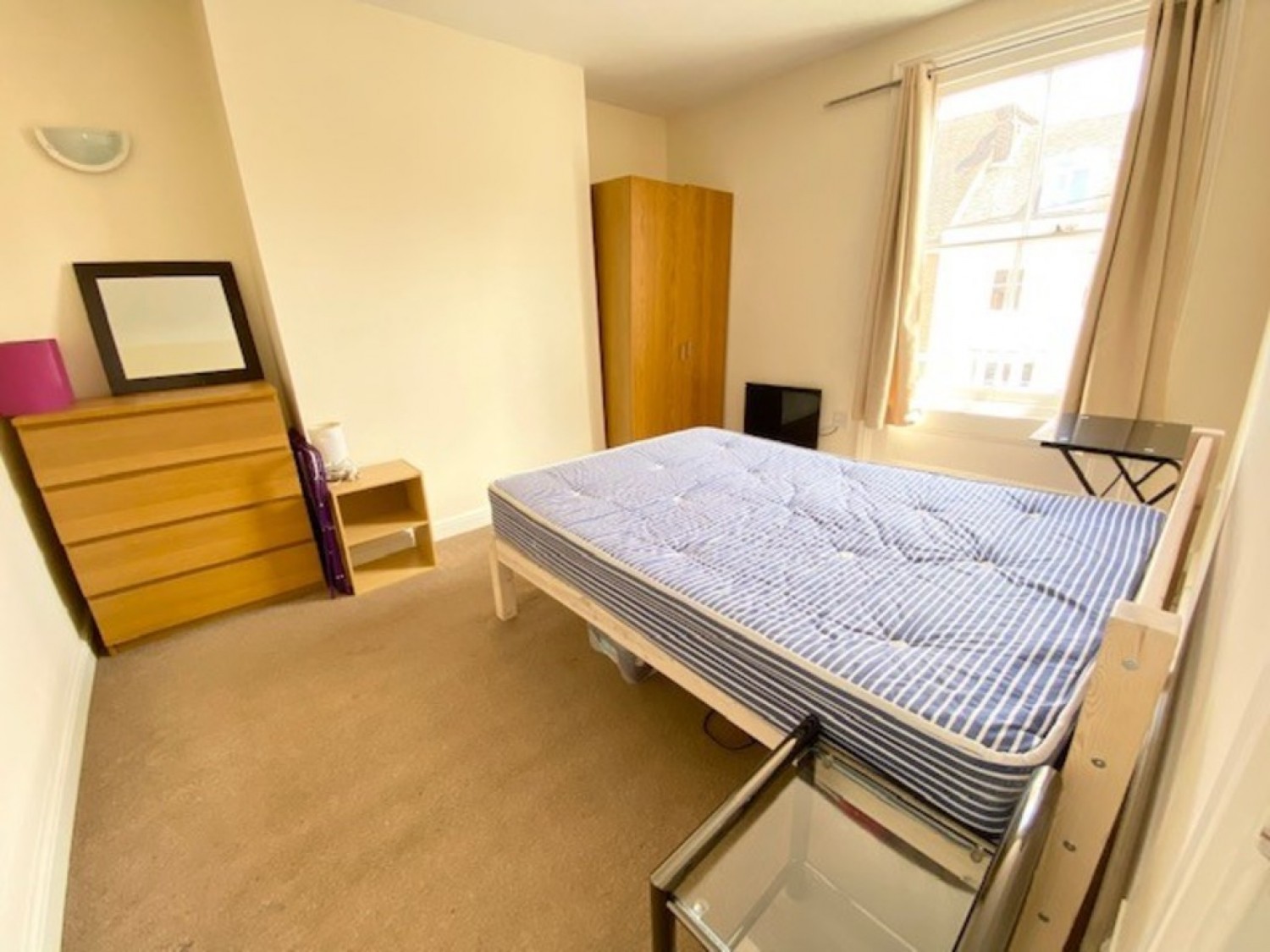 2 bedroom Flat in Nunnery Fields, Canterbury, Kent