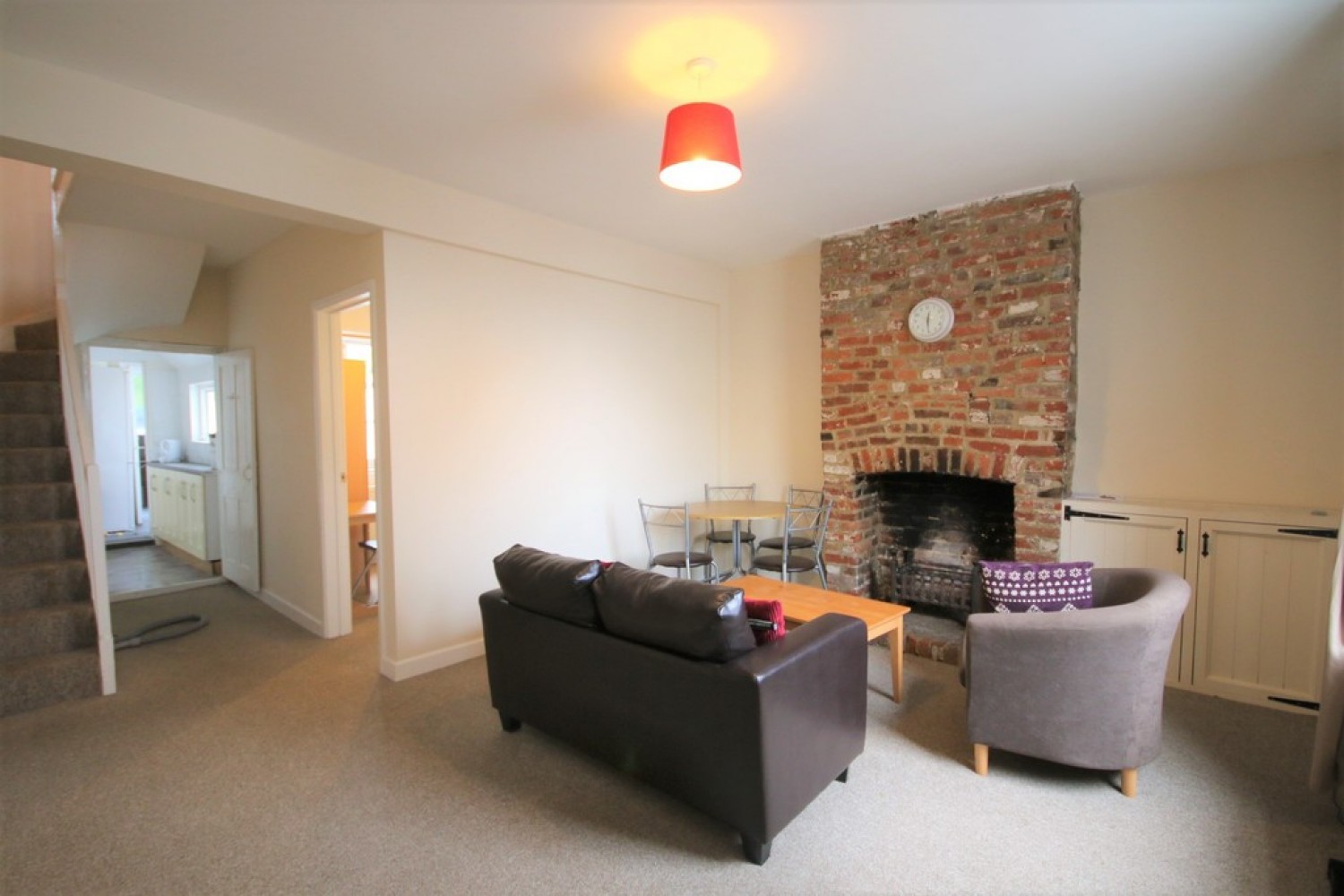 3 bedroom House in Old Dover Road, Canterbury