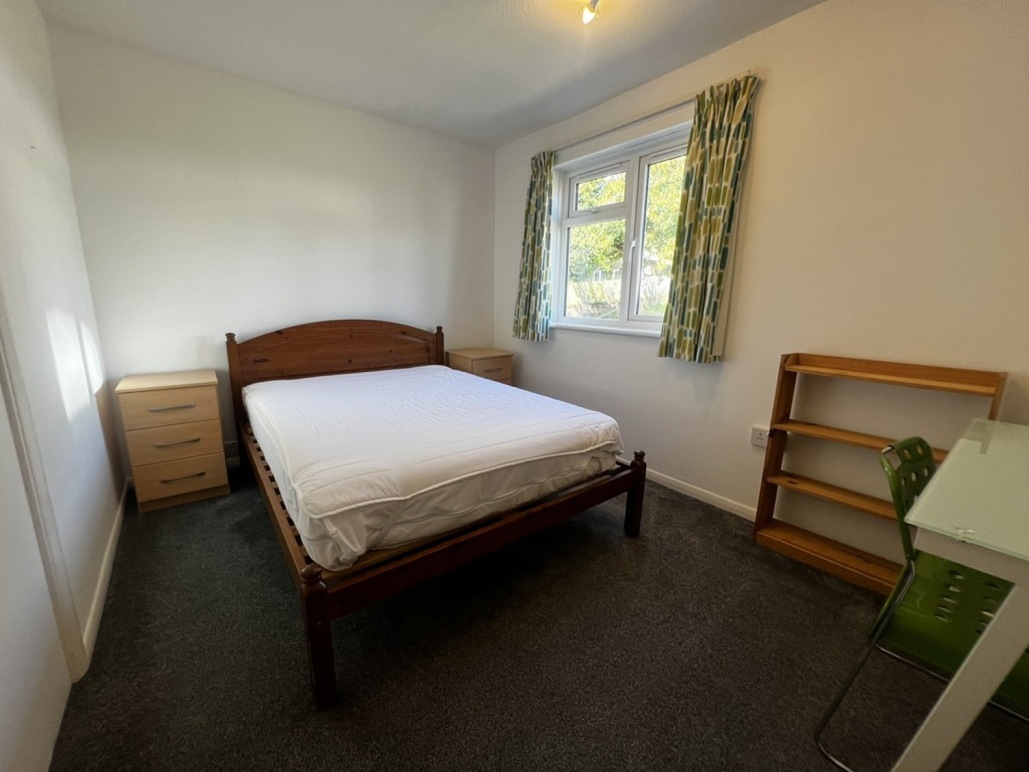 Hovenden Close